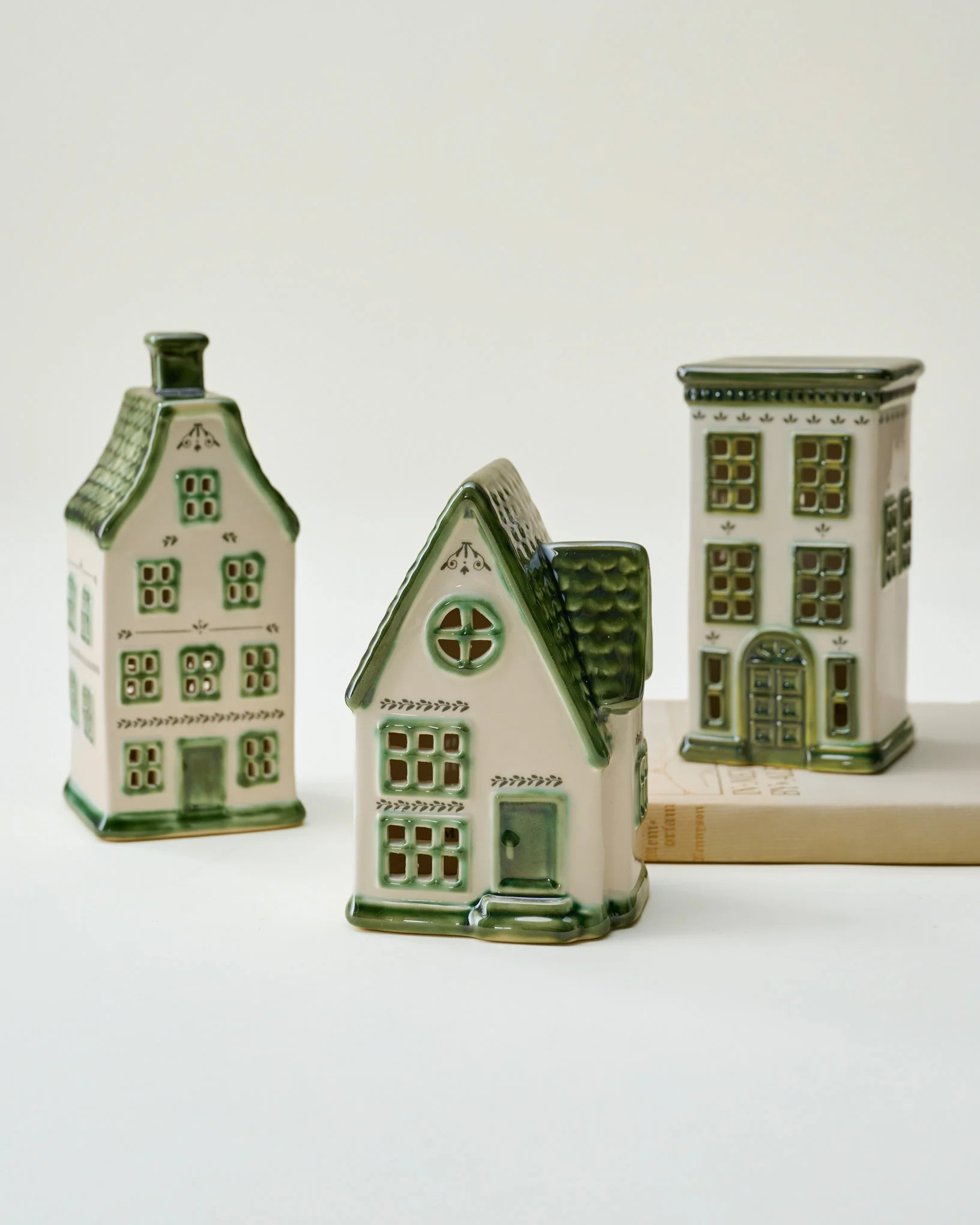 Heirloom Noel Ceramic Cottage | Magnolia