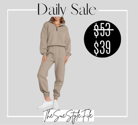 2’piecew set  sale. Sweats. Joggers. Sweater. Pullover. Daily sale. Fall fashion 


#LTKSeasonal #LTKSale