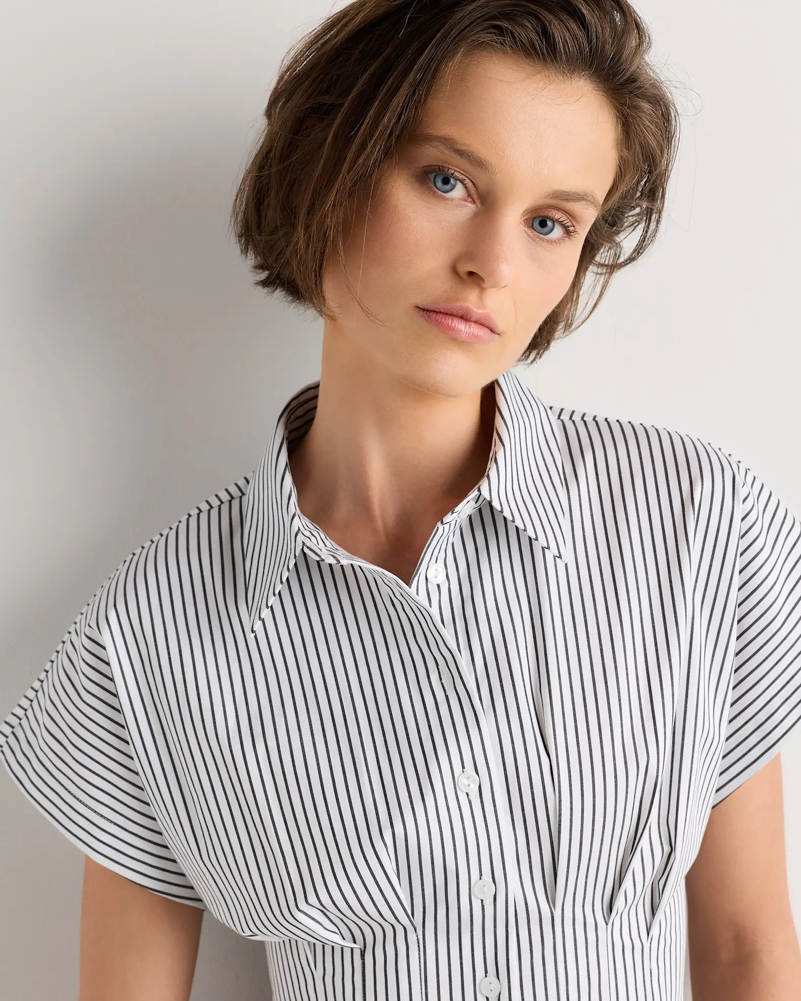Stretch Twill Pleated Short Sleeve Shirt | Quince