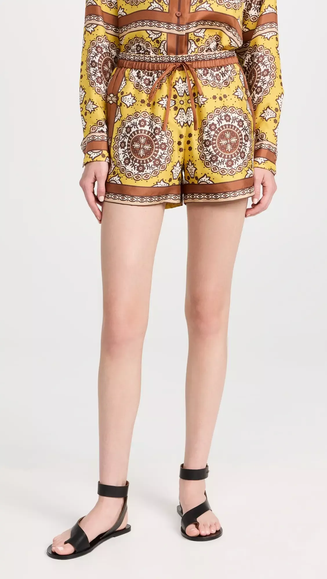 NILI LOTAN Frances printed silk-satin twill shorts