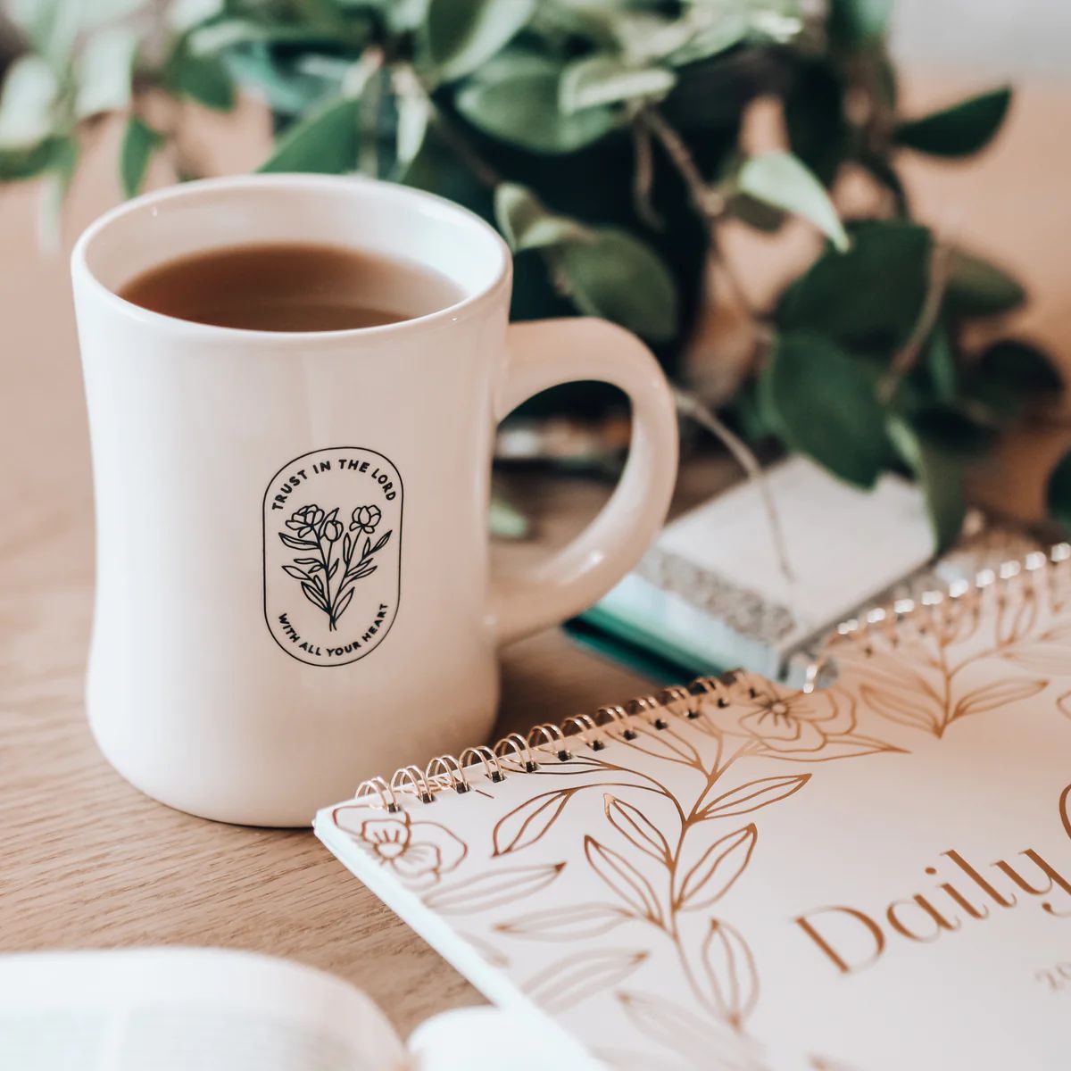 Trust in the Lord Oval Mug | The Daily Grace Co.