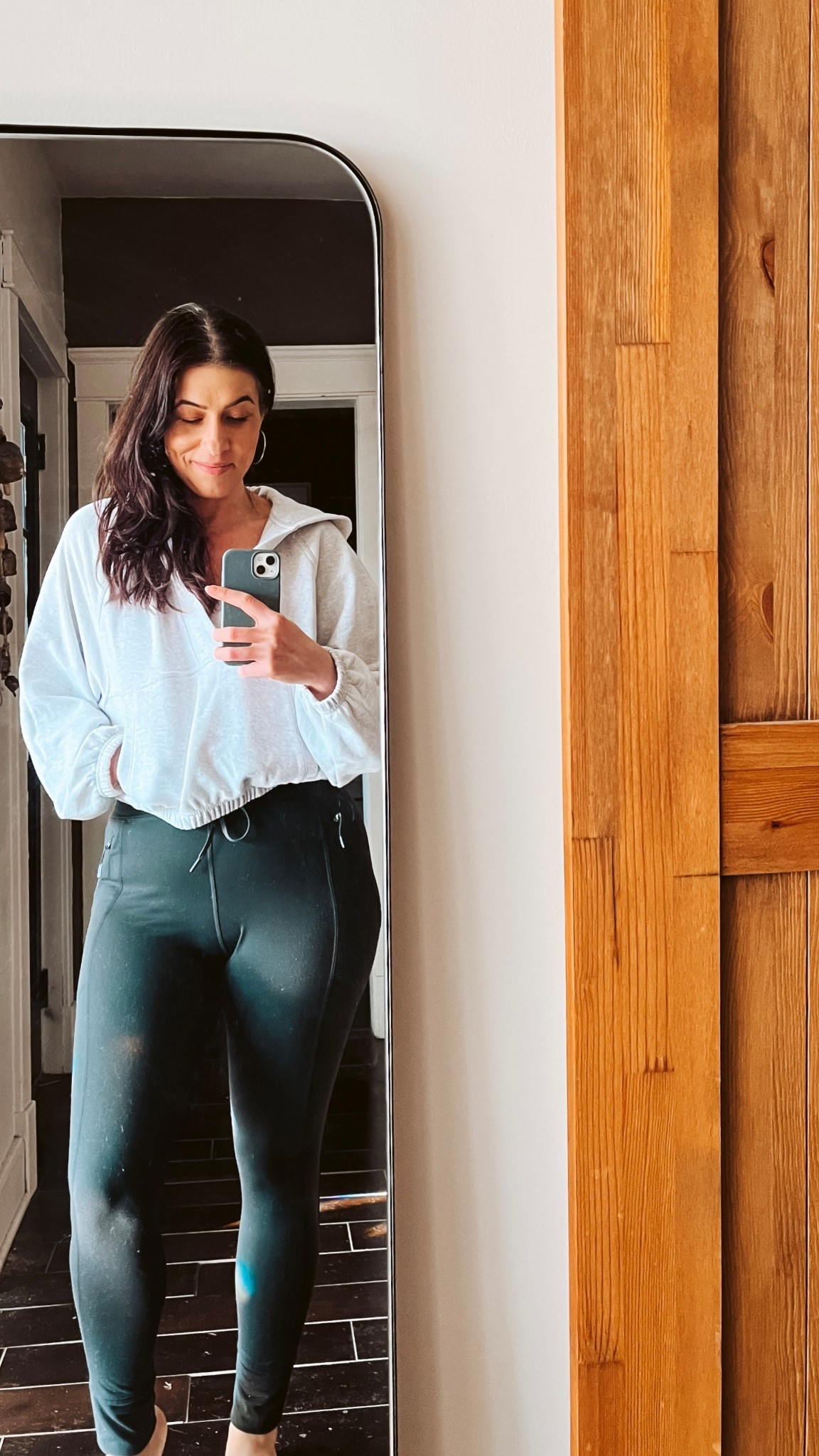 Update on these cropped sweatshirts from aerie…

10 out of 10 🙌🏼

They run true to size and I ordered a medium, my pretty standard aerie sizing. 

I already have this cropped sweatshirt in 2 colors and probably will order another!

#LTKActive #LTKStyleTip #LTKFindsUnder50