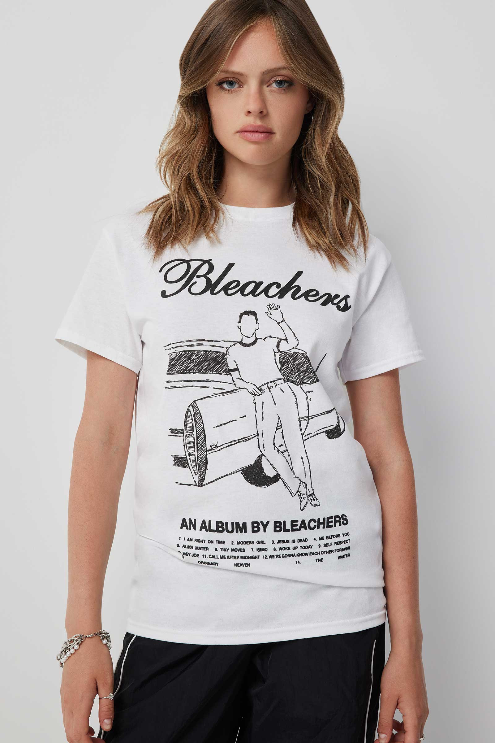 Bleachers T-Shirt | Ardene
