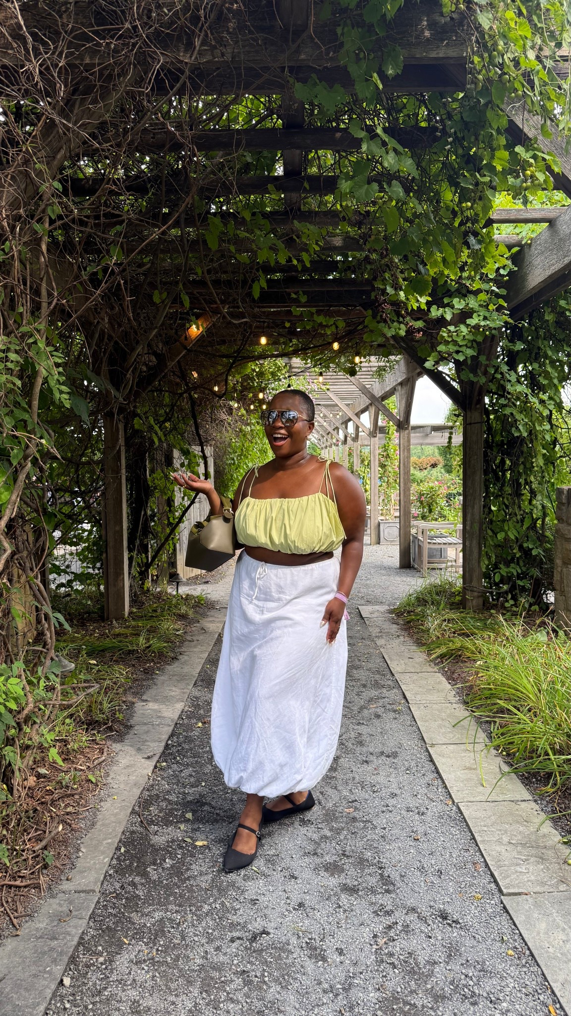Obsessed with this bubble skirt 🖤
I'm wearing an XL