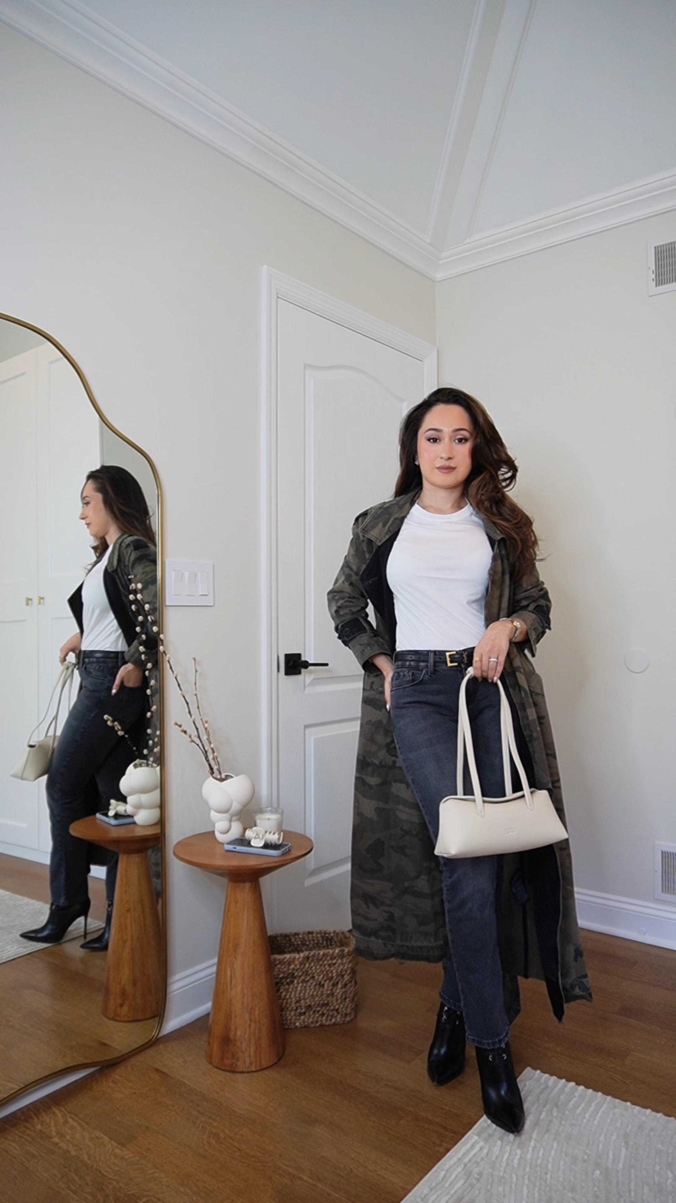 perfect straight denim and a classic white tee. Timeless style made easy🩶🤍

#LTKVideo 

#LTKStyleTip #LTKWorkwear