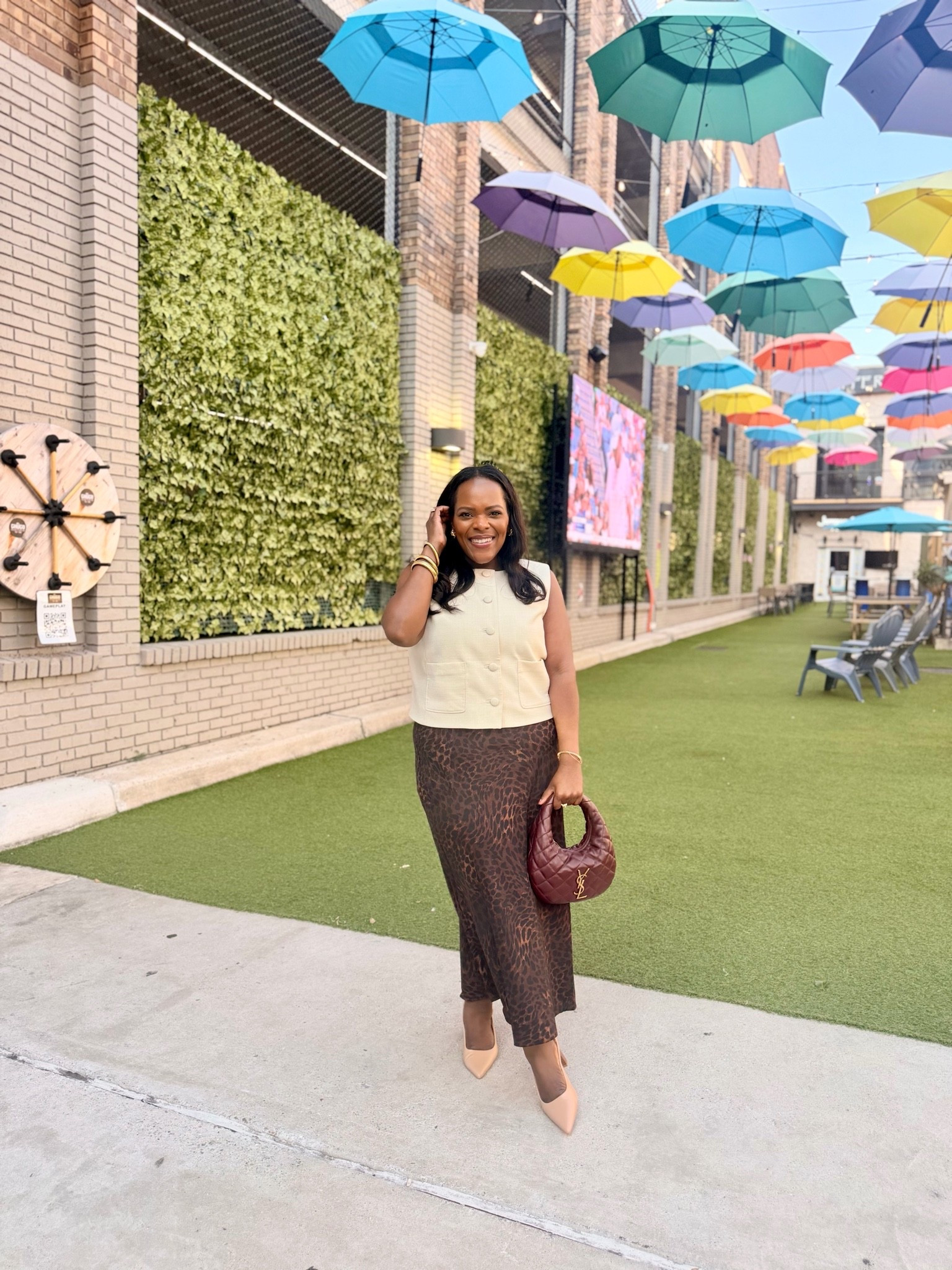 Tuesday workwear OOTD for the office! Love this midi leopard satin skirt from LOFT!! Wearing the large. Sharing similar leopard print skirts! 🐆

#LTKgrwm #LTKootd #LTKWorkwear
