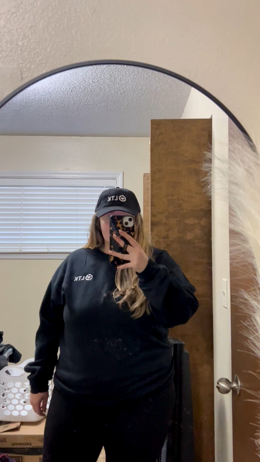 Got my new merchandise from LTK after doing the accelerator program lat year and earned them also wearing a few other brands!!🖤🤎

#LTKActive #LTKFindsUnder100 #LTKSeasonal