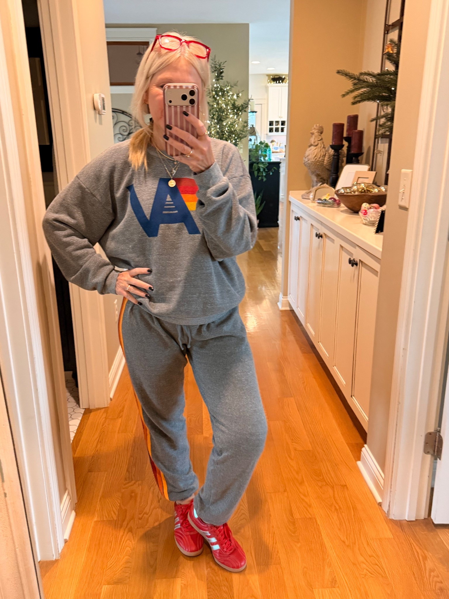 Comfy with some color  

#LTKTravel #LTKOver40 #LTKootd