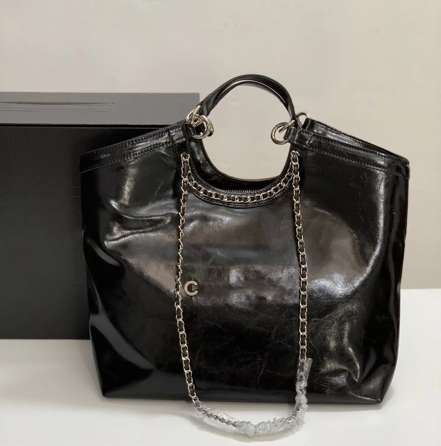 Designer Totes Bevelyn Crossbody Shoulder Bag Purses Designer Woman Handbag  With Strap TiKTOK The Tote Bag Women Fashion Clutch Bag Luxurys Handbags  Dhgate 2023 From Diamond_bags, $15.94