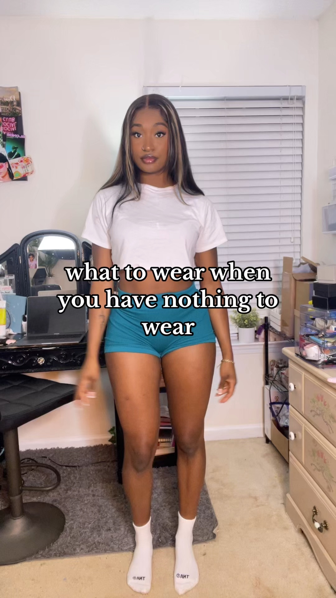 denim skirt outfit idea 