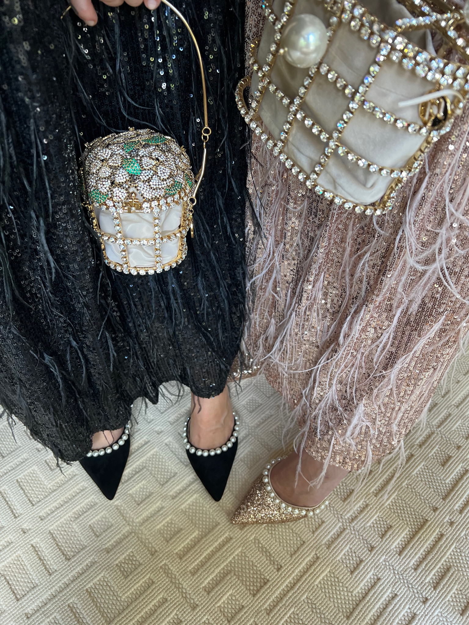 Outfit, shoes, and bag dupe

#LTKHoliday #LTKshoecrush #LTKitbag