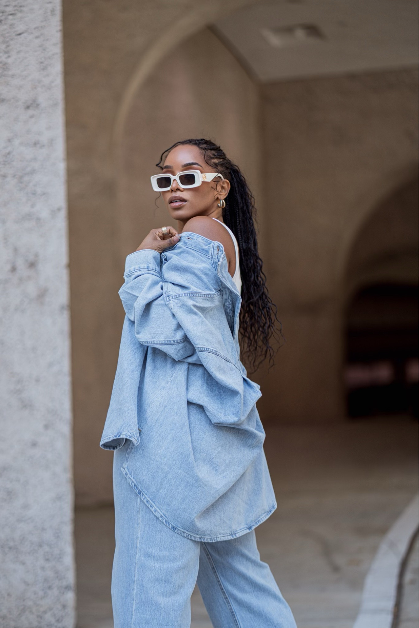 H&M spring outfit!

Denim button up, crop tank top, wide leg jeans, casual outfit 

#LTKstyletip #LTKSeasonal #LTKfindsunder50