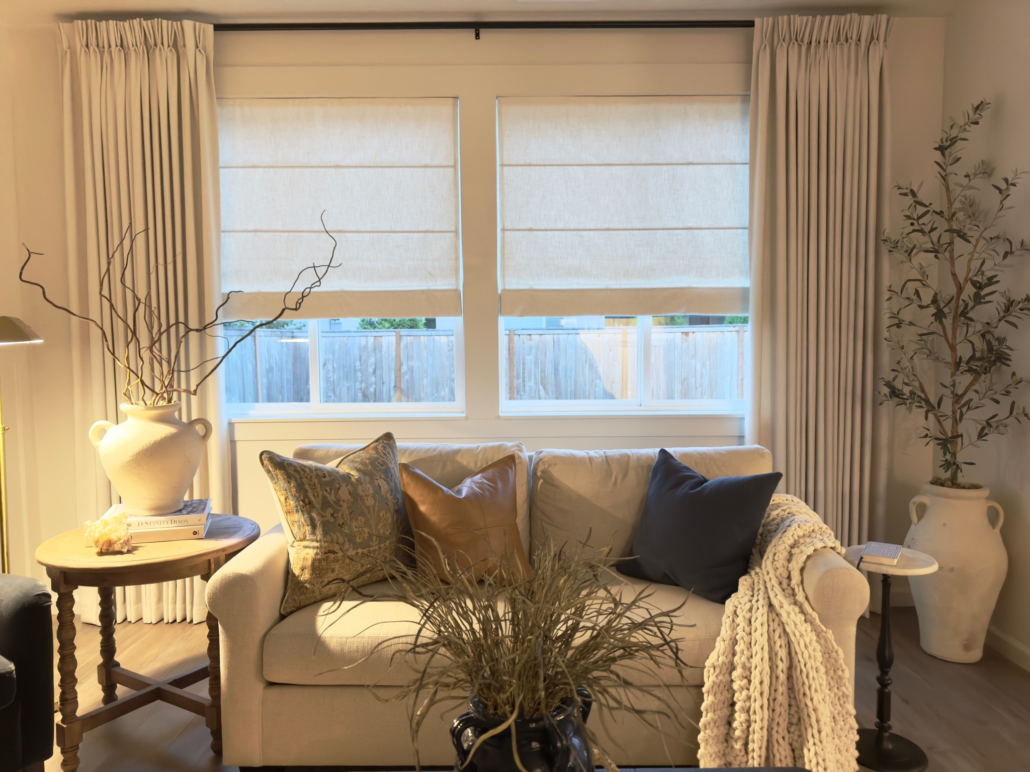 Roman shades, custom curtains, Curtarra curtains, coastal vibes, linen shades, living room design, decor

#LTKHome
