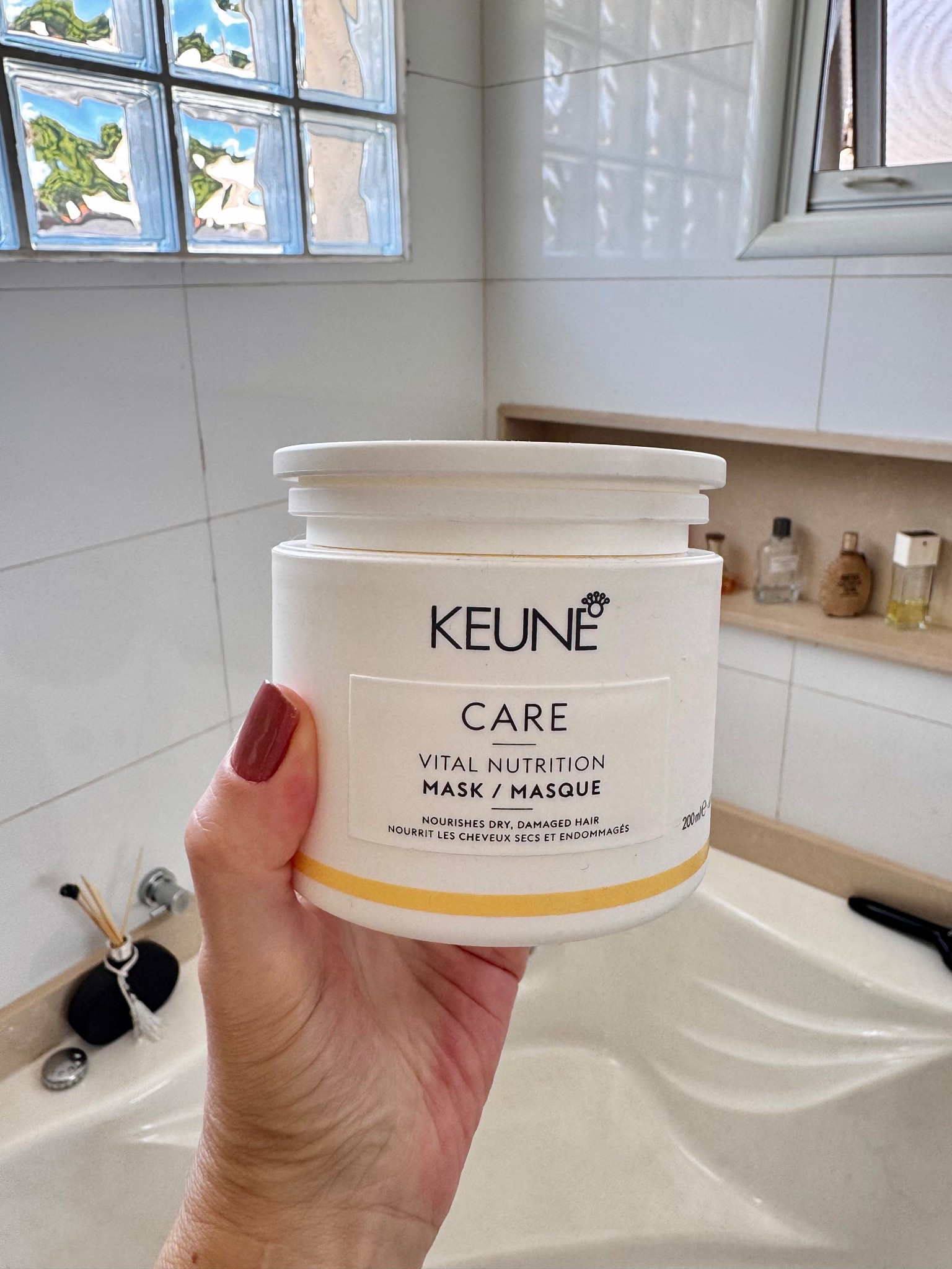 A linha Vital Nutrition da Keune é excelente para cabelos ondulados e porosos. Uso o shampoo, condicionador e a máscara que traz um resultado incrível e age em poucos minutos! 

#LTKbrasil #LTKbeleza #LTKestilo50+