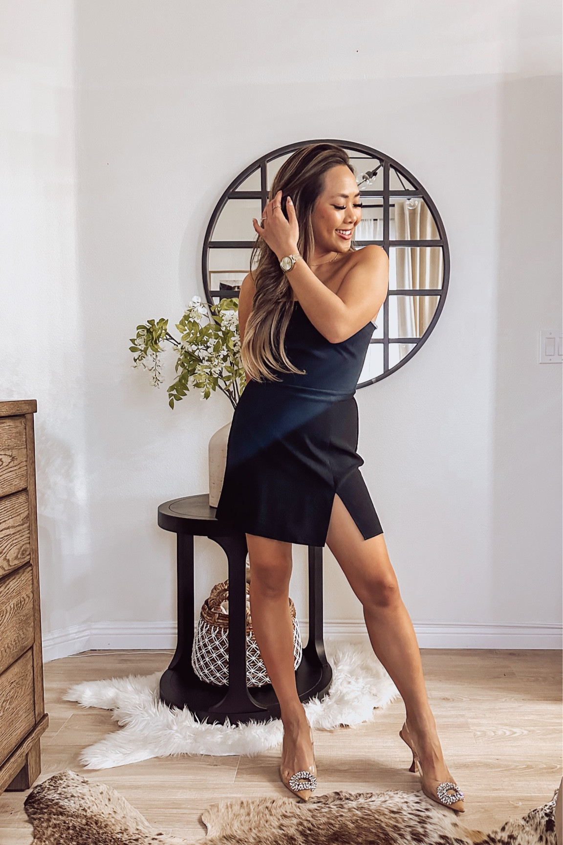 Obsessed w this cute LBD! So elegant and sexy. Super flattering too ✨ Fits TTS. Perfect for Valentine’s Day! 

#LTKSeasonal