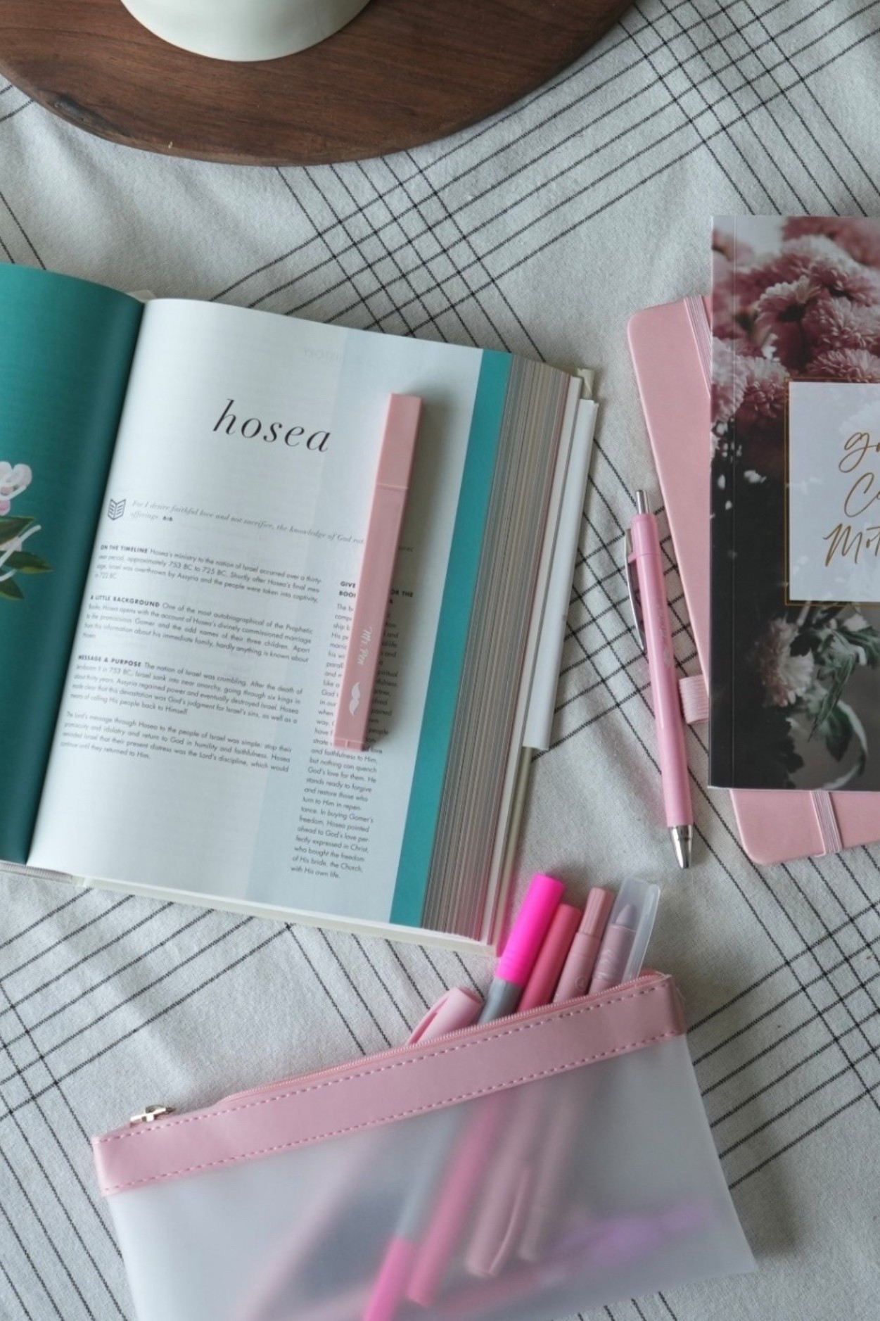 Happy weekend #biblestudy 

#LTKFindsUnder50 #faith

#LTKFindsUnder100