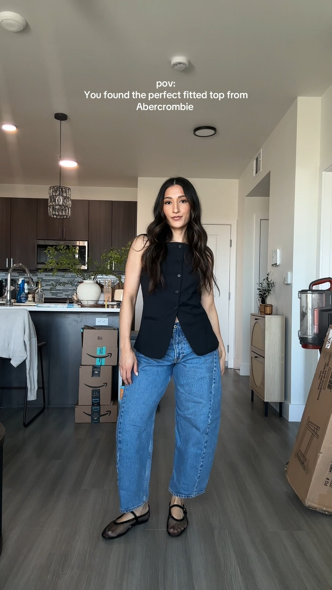 Abercrombie find!! I wear a size XS in the fitted top. Barrel jeans are also from Abercrombie, wearing the curve love line in a size 25 

#LTKStyleTip #LTKSaleAlert #LTKFindsUnder100