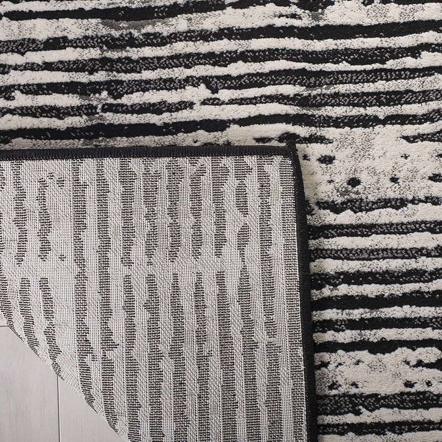 SAFAVIEH Lurex Collection Accent Rug - 2' x 3', Black & Grey, Modern Abstract Design, Non-Sheddin... | Amazon (US)