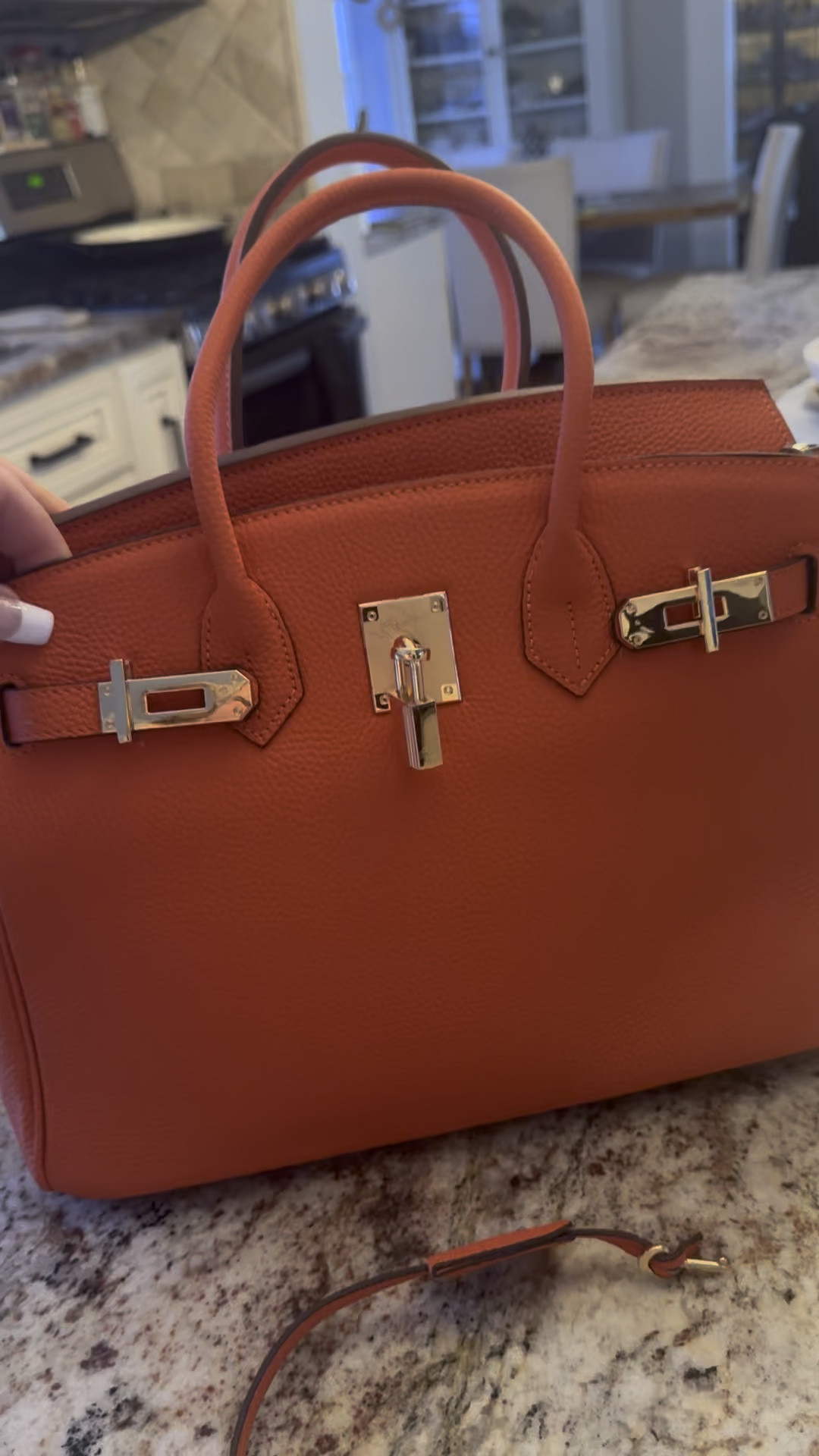 loving this look for less 💼 

#LTKItBag
