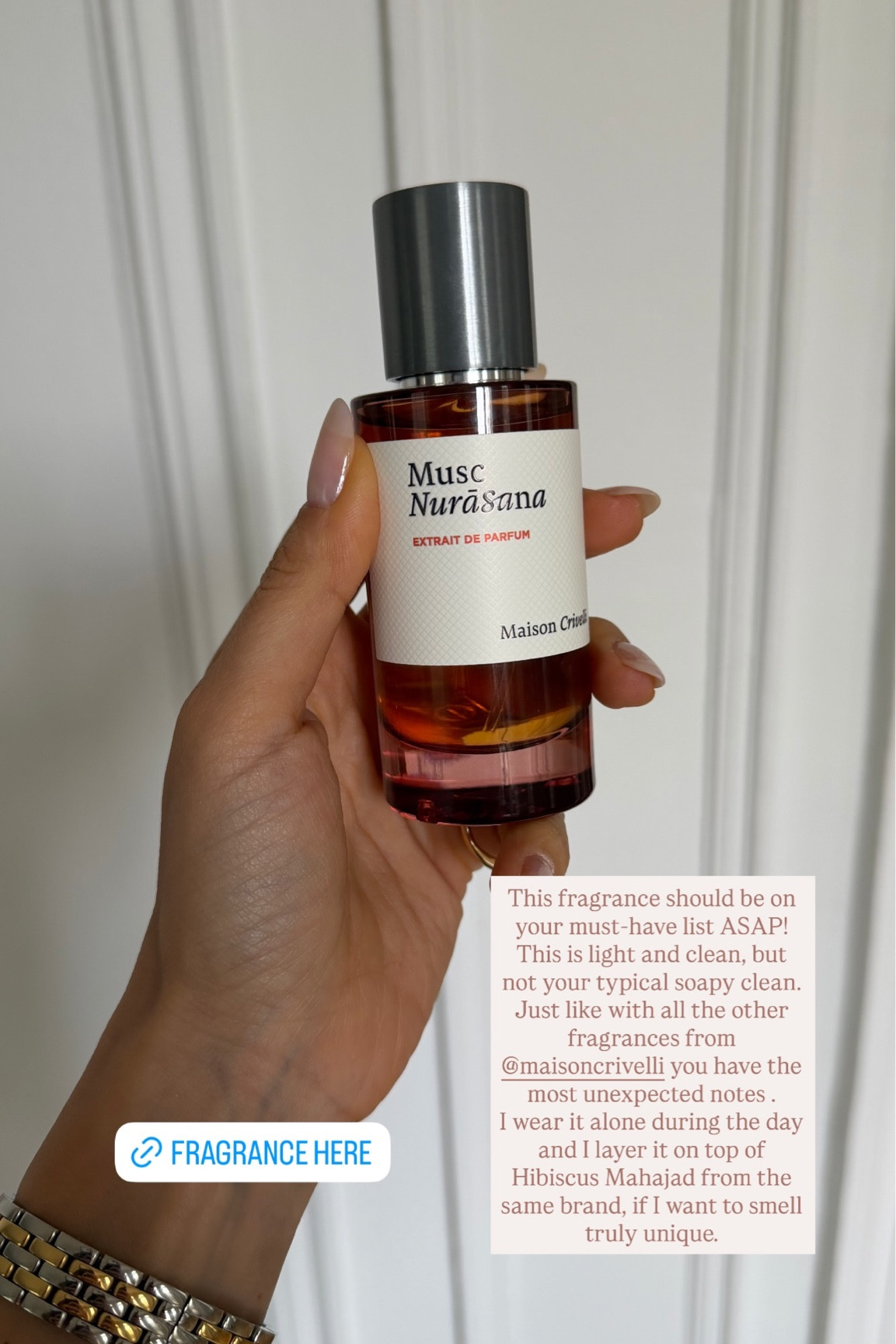 This fragrance should be on your must-have list ASAP!
This is light and clean, but not your typical soapy clean. Just like with all the other fragrances from @maisoncrivelli you have the most unexpected notes .
I wear it alone during the day and I layer it on top of Hibiscus Mahajad from the same brand, if I want to smell truly unique.