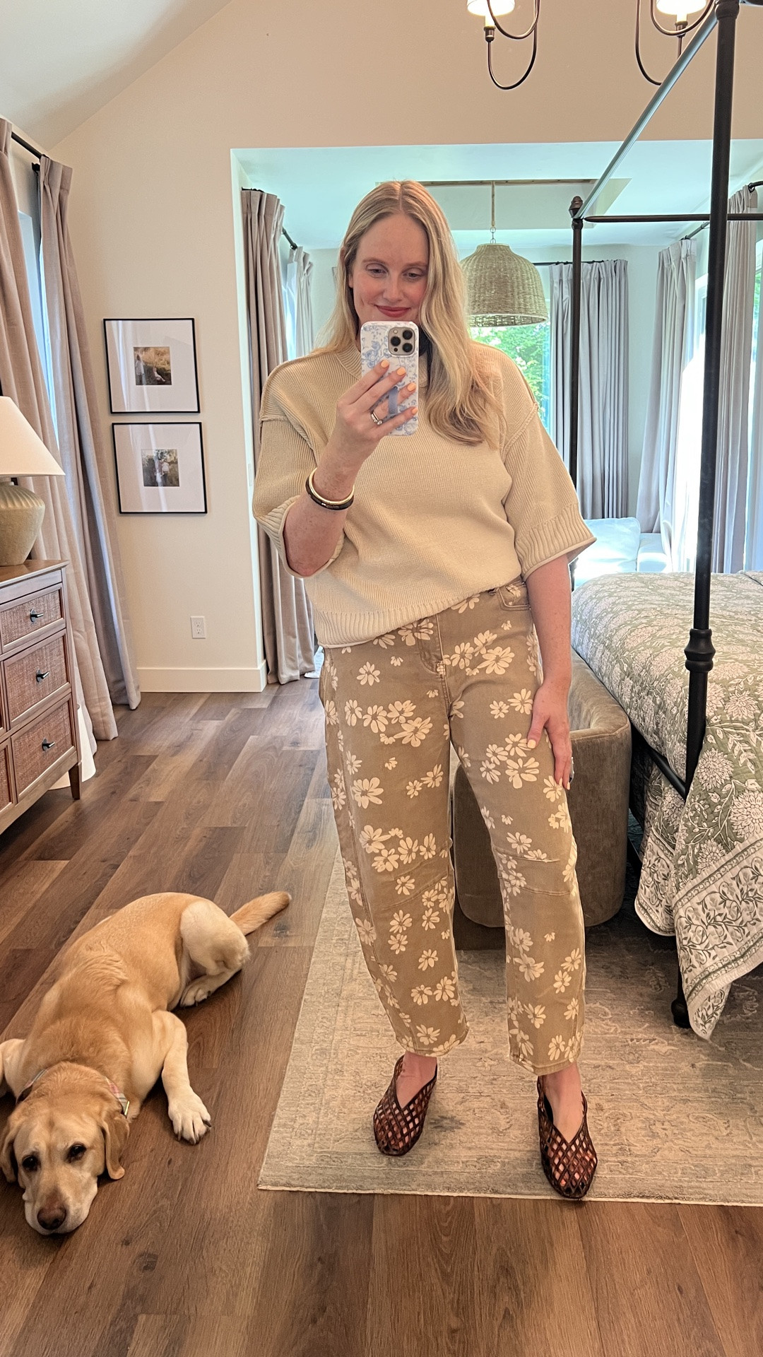 Vici sale! Use TRACYSAVE40 on anything on their site for 40% off!! 

Fall sweaters 
Fall outfit
Fall shoes 
Fall denim

#LTKMidsize