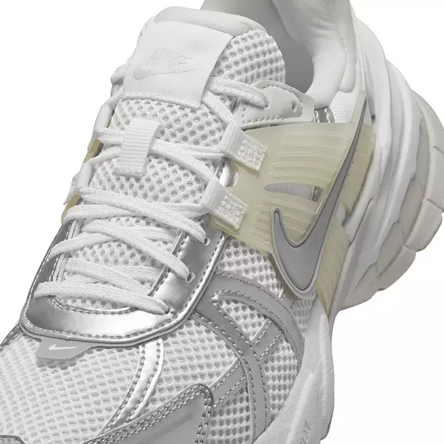 Nike Women's V2K Run Shoes | Dick's Sporting Goods