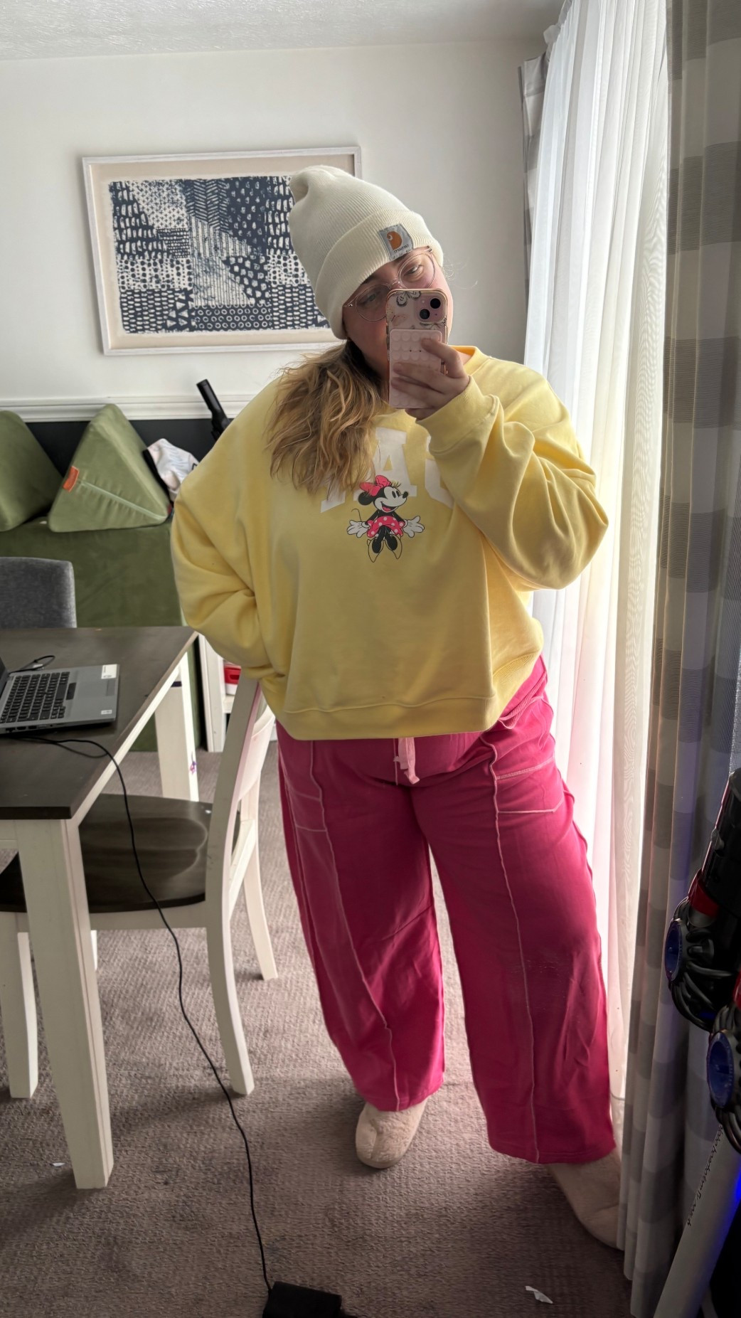 Comfy snow day fit 

#LTKmomlife #LTKMidsize #LTKootd