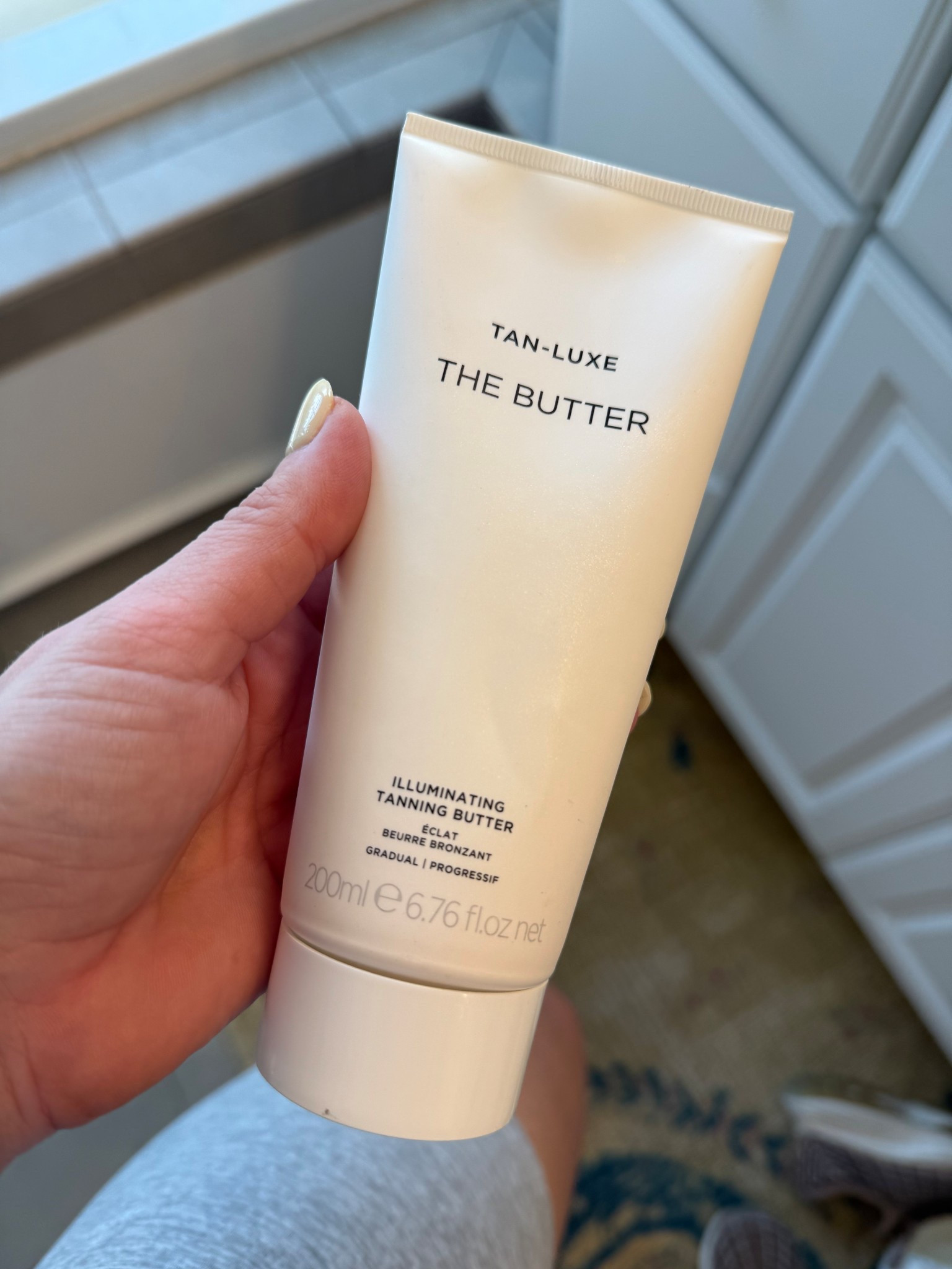 This was easily the most highly recommended brand in terms of non smelly self tan! I have been loving this- just remember to wear gloves or wash your hands because… my hands are orange (I forgot to wash).

#LTKBeauty