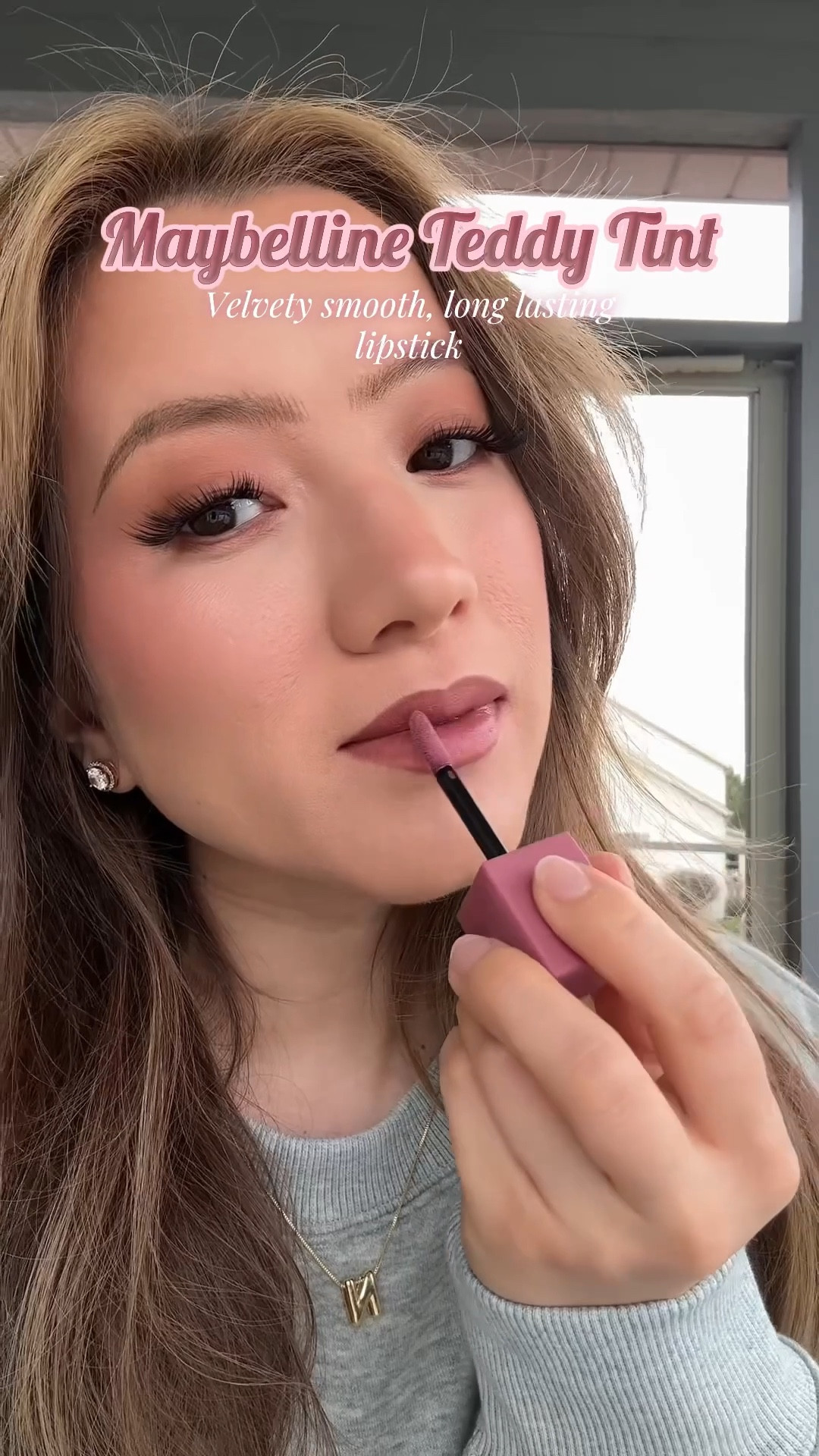 Wearing the color “knee high”

#LTKBeauty