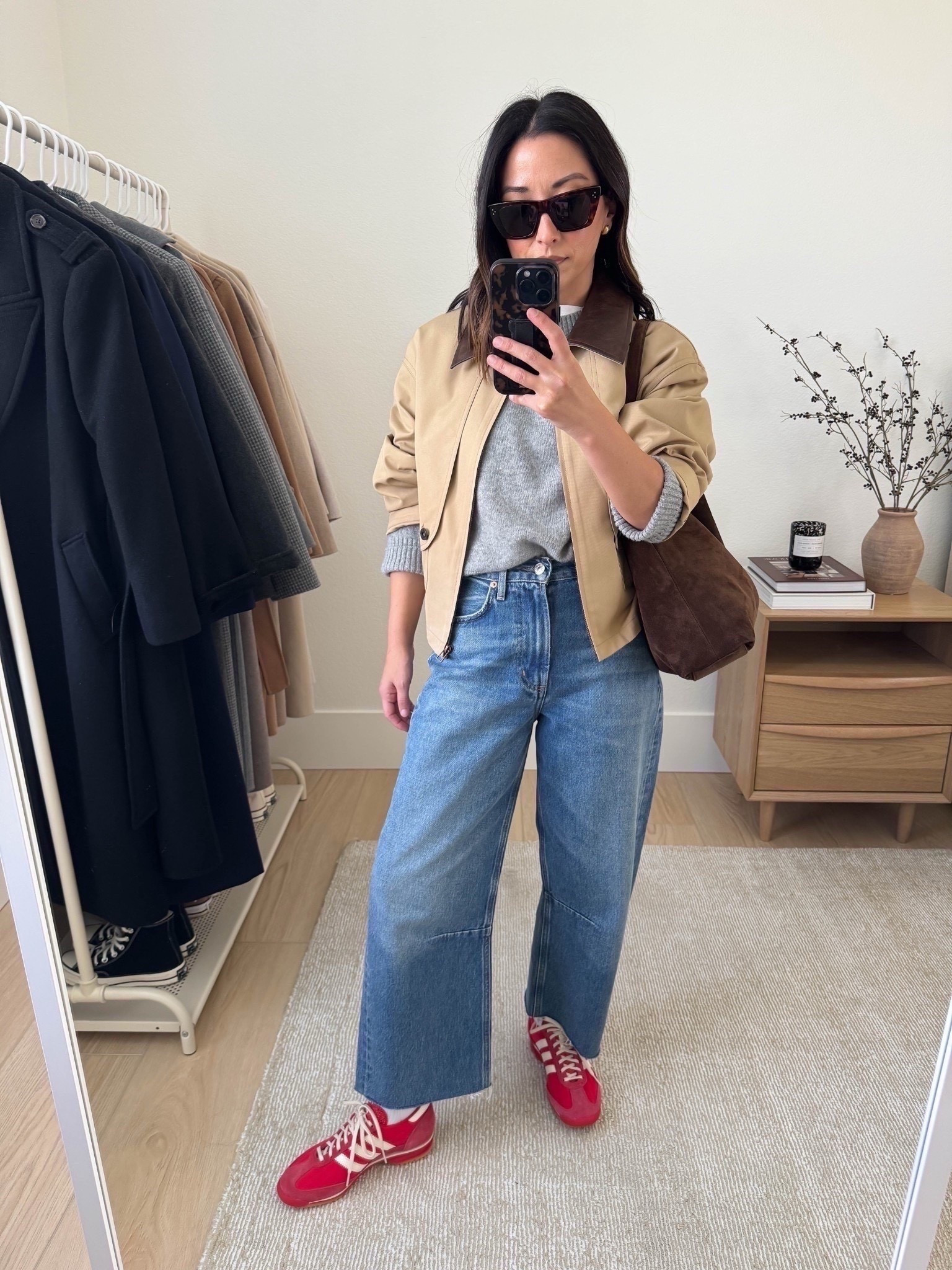 How to style barrel jeans - pair them with cropped jackets. Because you have volume at the bottom of the leg, you want to balance that out with the shorter jacket. 

Fabrique jacket petite xs
Everlane tee medium
Everlane cashmere sweater xs
Citizens of humanity miro jeans 24, run big, cut hems
Adidas SL72 sneakers 5 womens
Liffner Pillow Hobo bag
Celine sunglasses
Quince earrings

Petite style, jeans, sneakers 

#LTKootd #LTKmomlife