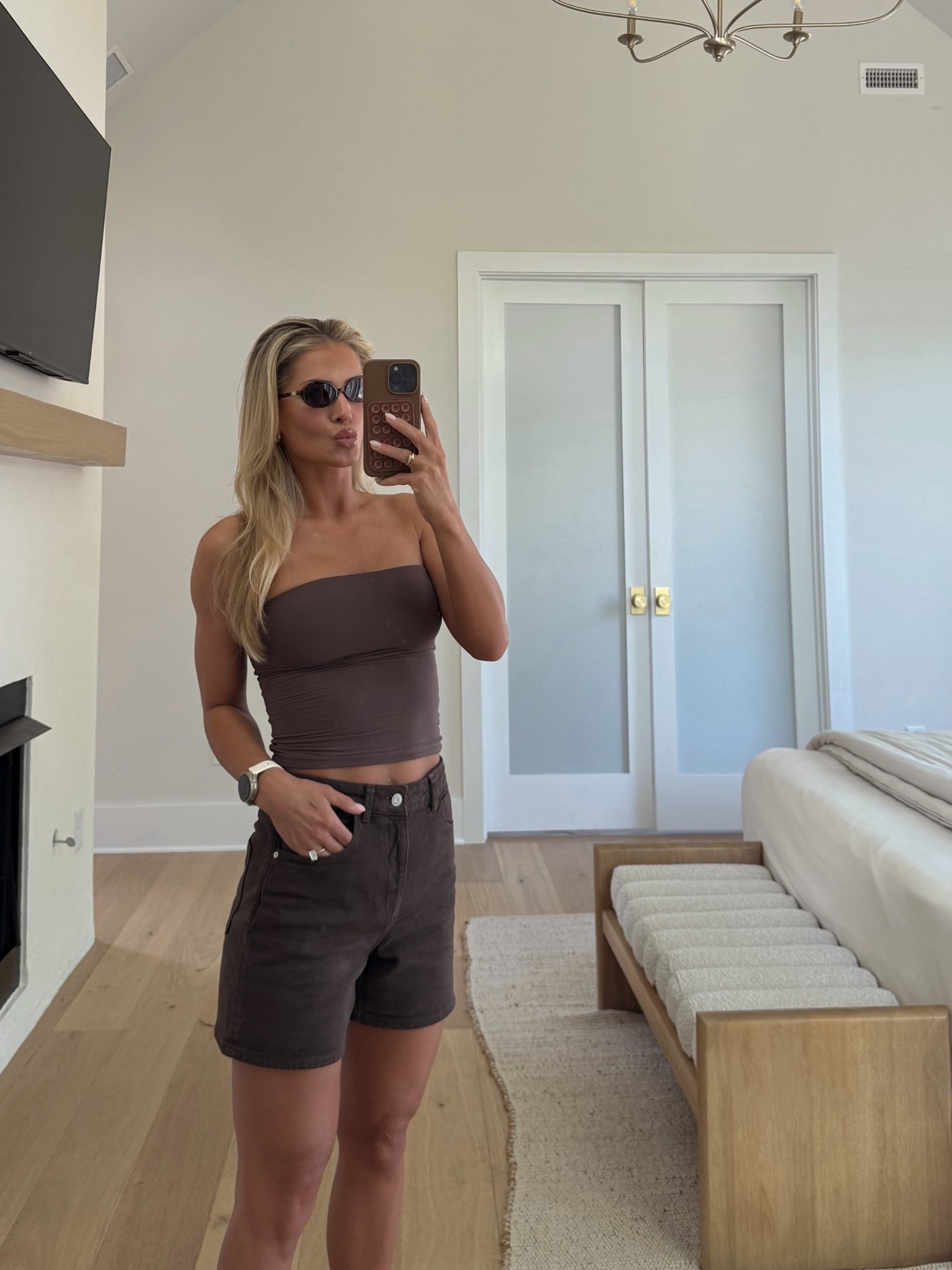 Love a good monochromatic look 🤎