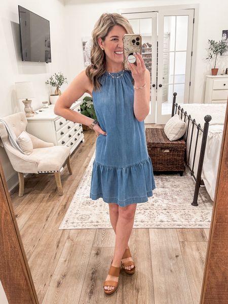 Monday Work Outfit☀️ This cute little chambray dress is 30% off. Wearing my normal size xxsp but I do recommend sizing down if you’re in between sizes

Heels- size 6, go down 1/2 size 

Work dress, smart casual, chambray, chambray dresses, smart casual work outfit 

#LTKWorkwear #LTKSaleAlert #LTKSeasonal