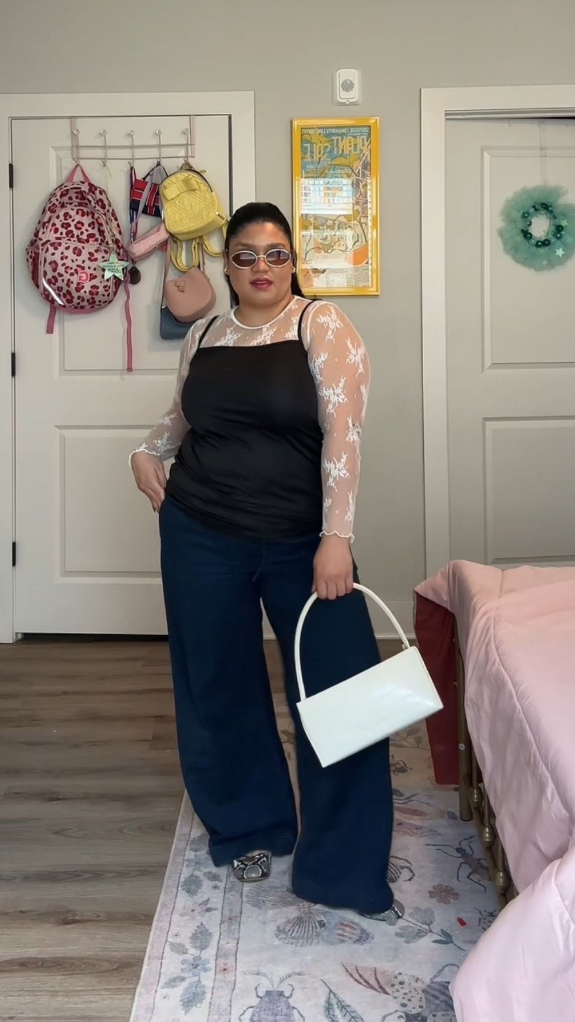 My current favorite jeans 😍🫶🏽✨ #americaneagle #thanksgivingoutfits #comfyjeans #LTKHoliday 

#LTKootd #LTKmomlife