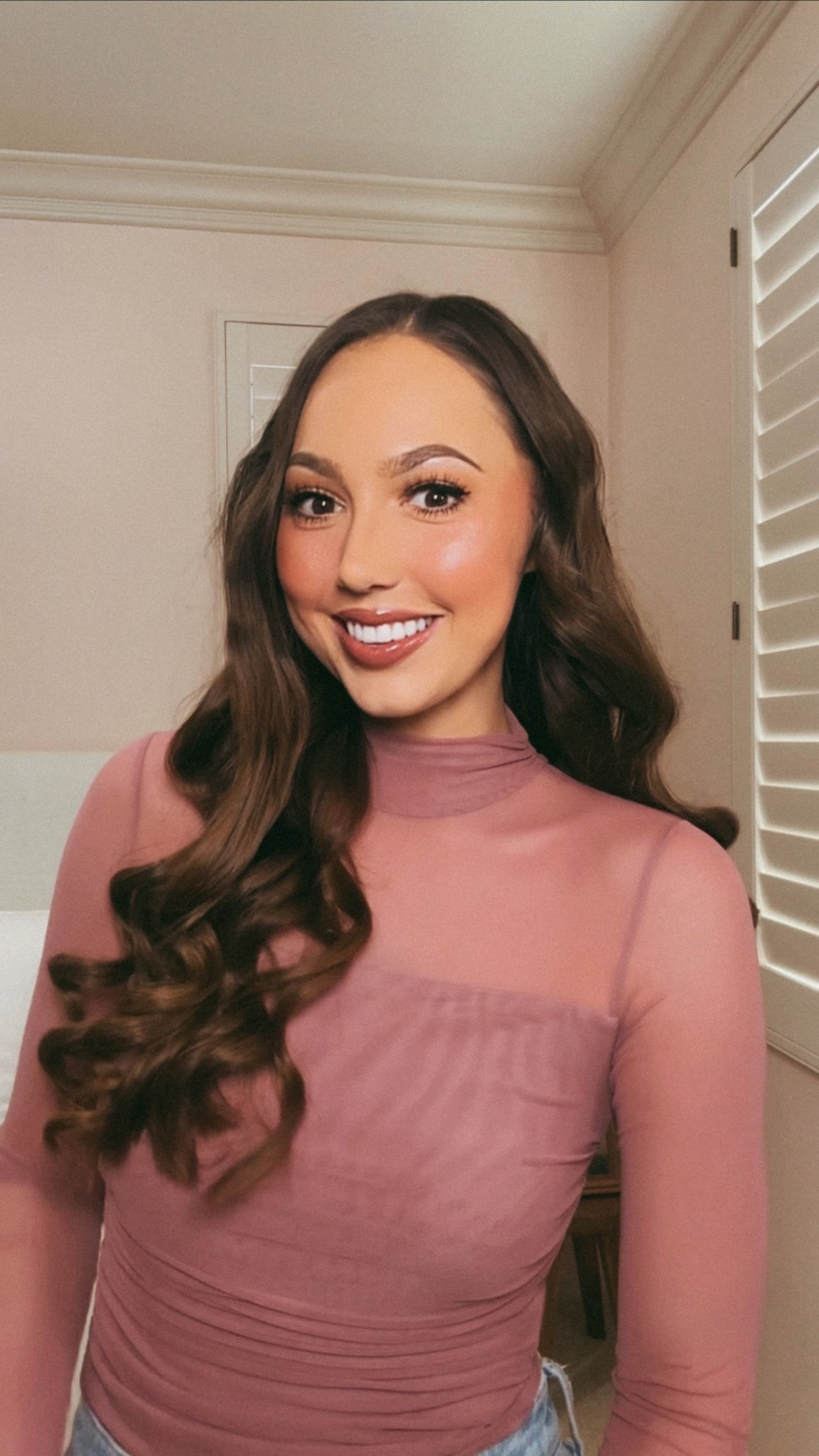 Hilary Duff concert outfit