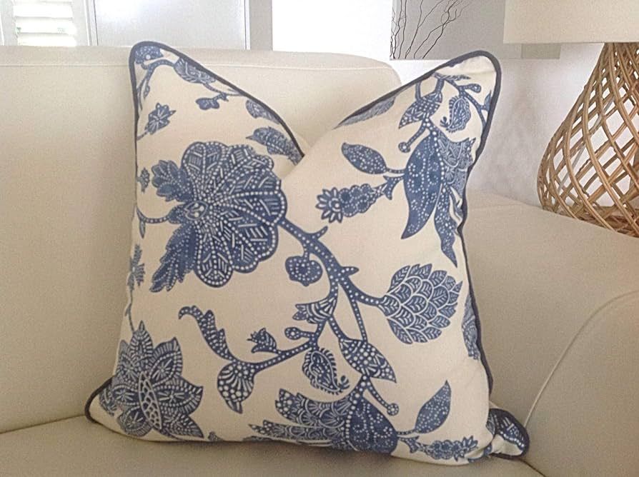 MangGou Chinoiserie Style Home Decorative Cushion Cover Blue Throw Cushions Cover Blue and Ivory ... | Amazon (US)