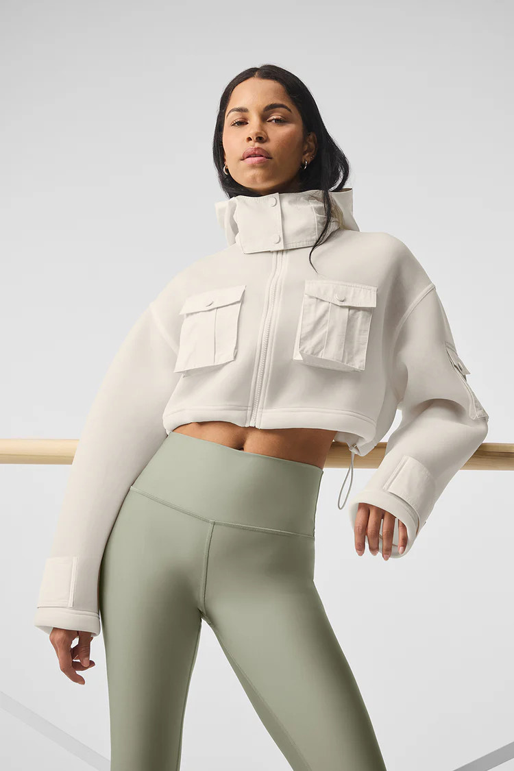 Cropped Engage Cargo Parka | Alo Yoga (US)