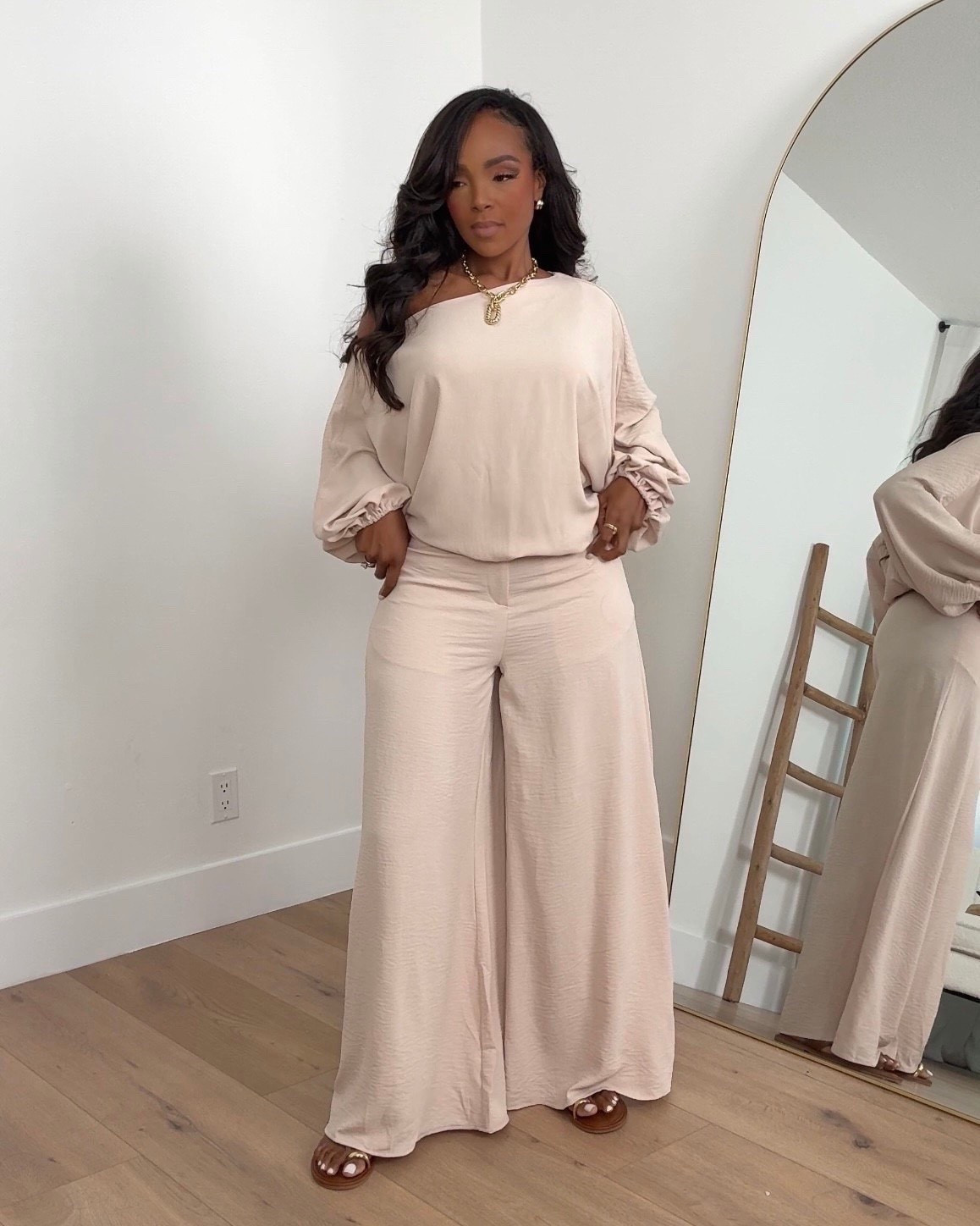 Scroll to shop! ✨ Everything from this look is linked below. 👇🏽    

Wearing: Size Small | 5’4” | 140 lbs  

📲   Download the FREE LTK app & follow me (@kirasfashionfinds) to shop all my daily finds.  #LTKootd #LTKPetite #LTKU

#LTKootd #LTKmomlife