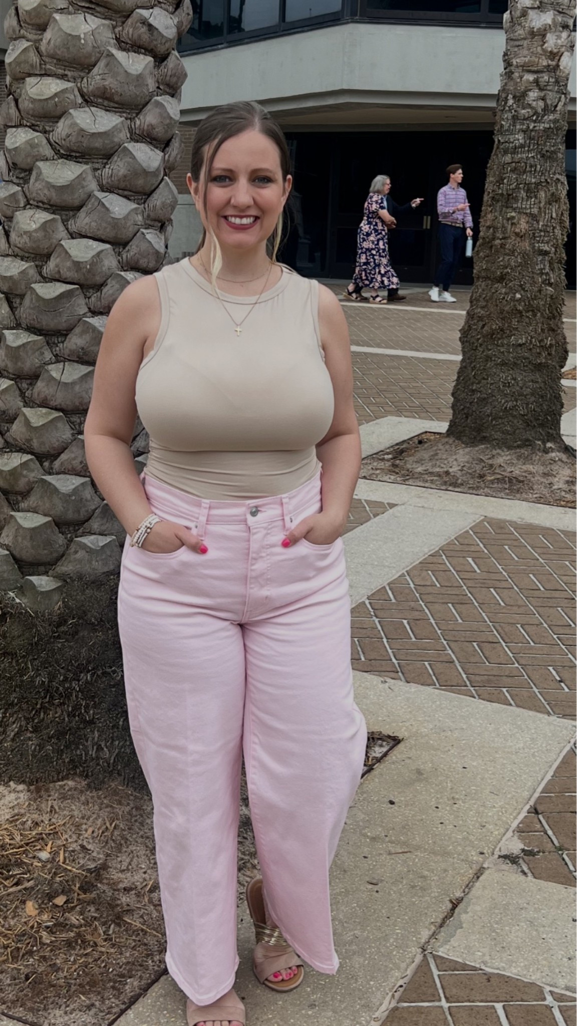 I got the cutest pants from Walmart 😍
#walmart #summer

#LTKootd