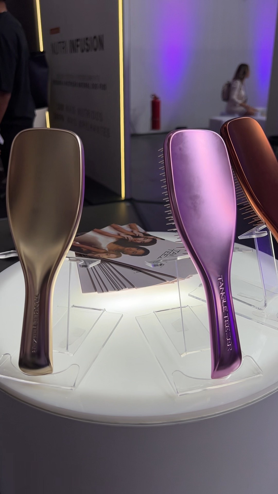 ESCOVA DE CABELO TANGLE TEEZER ULTIMATE DETANGLER CHROME MAUVE COPPER

#LTKbolsa #LTKbeleza #LTKbrasil