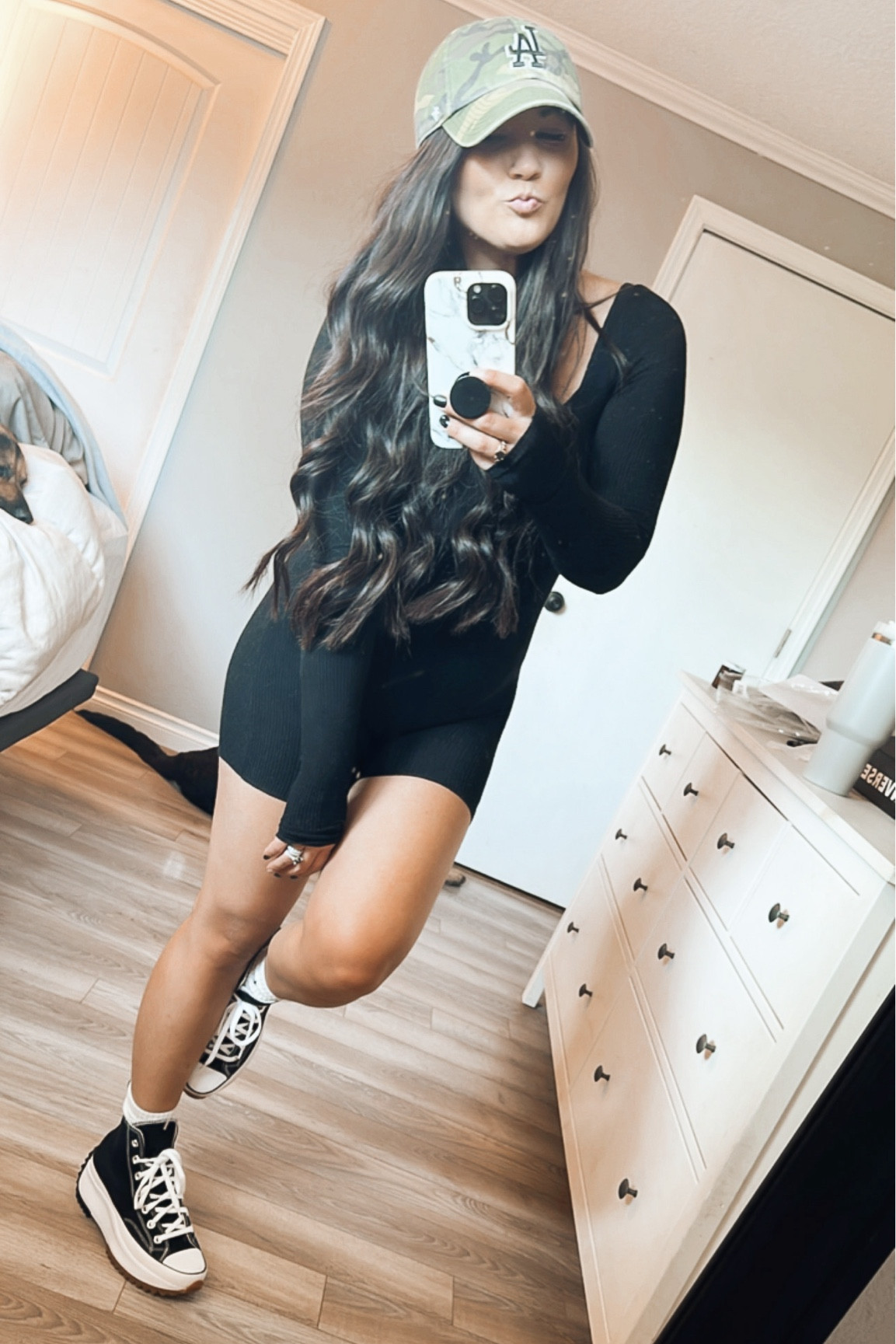 The Foxy Kind Airplane Mode Romper ✨🖤

CODE: HOLLYANN at checkout saves you $$

Wearing Size Small 
5’4✨ 150 lbs. ✨ Size 4/27 
