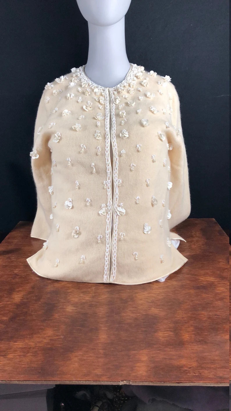 Vintage B. Altman & Co. Cream Sweater w/Sequins and BeadsThis sweater is gorgeous!!!   Cream-colo... | Etsy (US)
