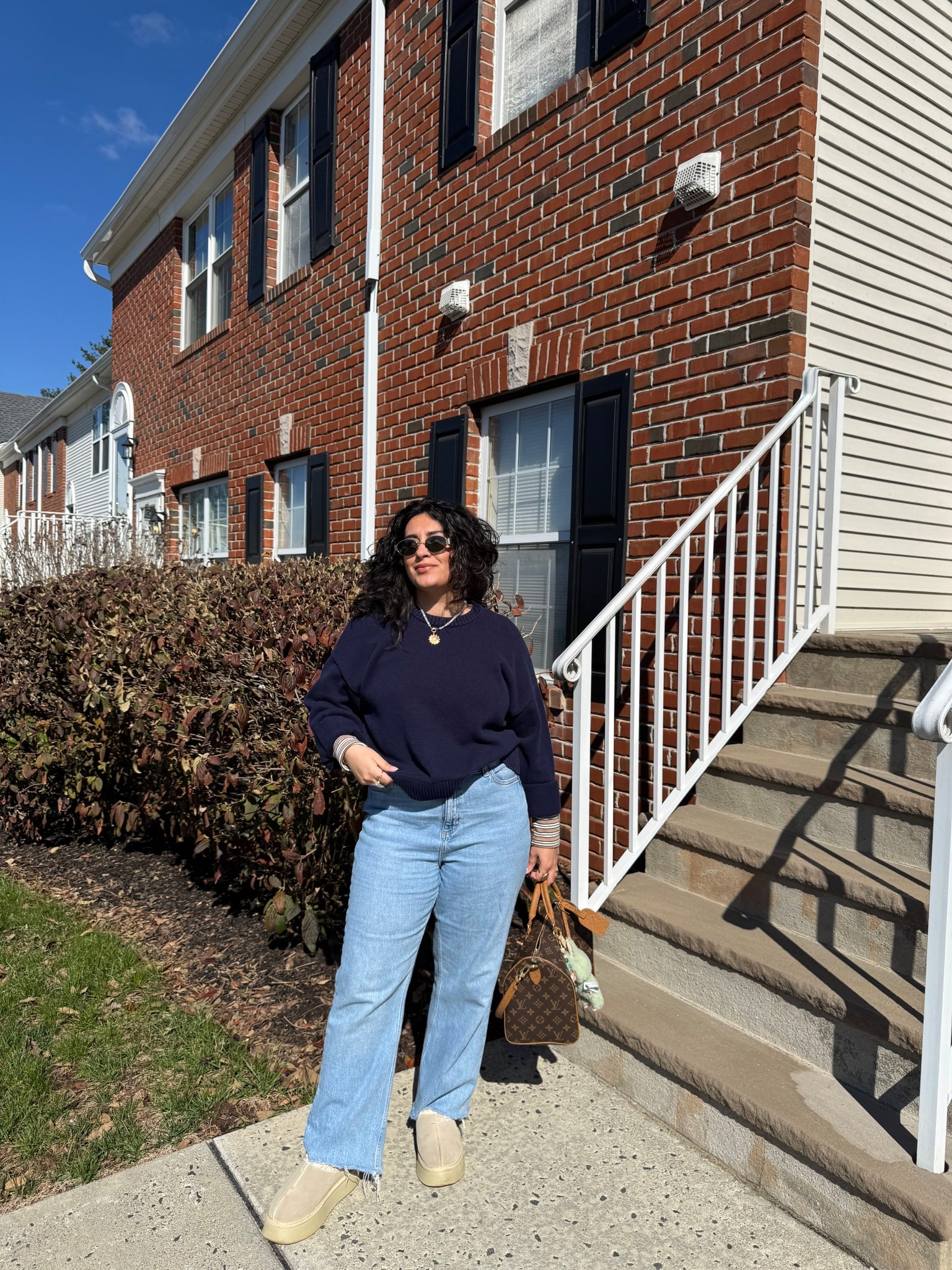 Sunglasses & jeans- Primark
Jewelry- Tjmaxx & Marshalls
Sweater & long sleeve- gap factory 
Shoes- Amazon 

#LTKgrwm #LTKootd