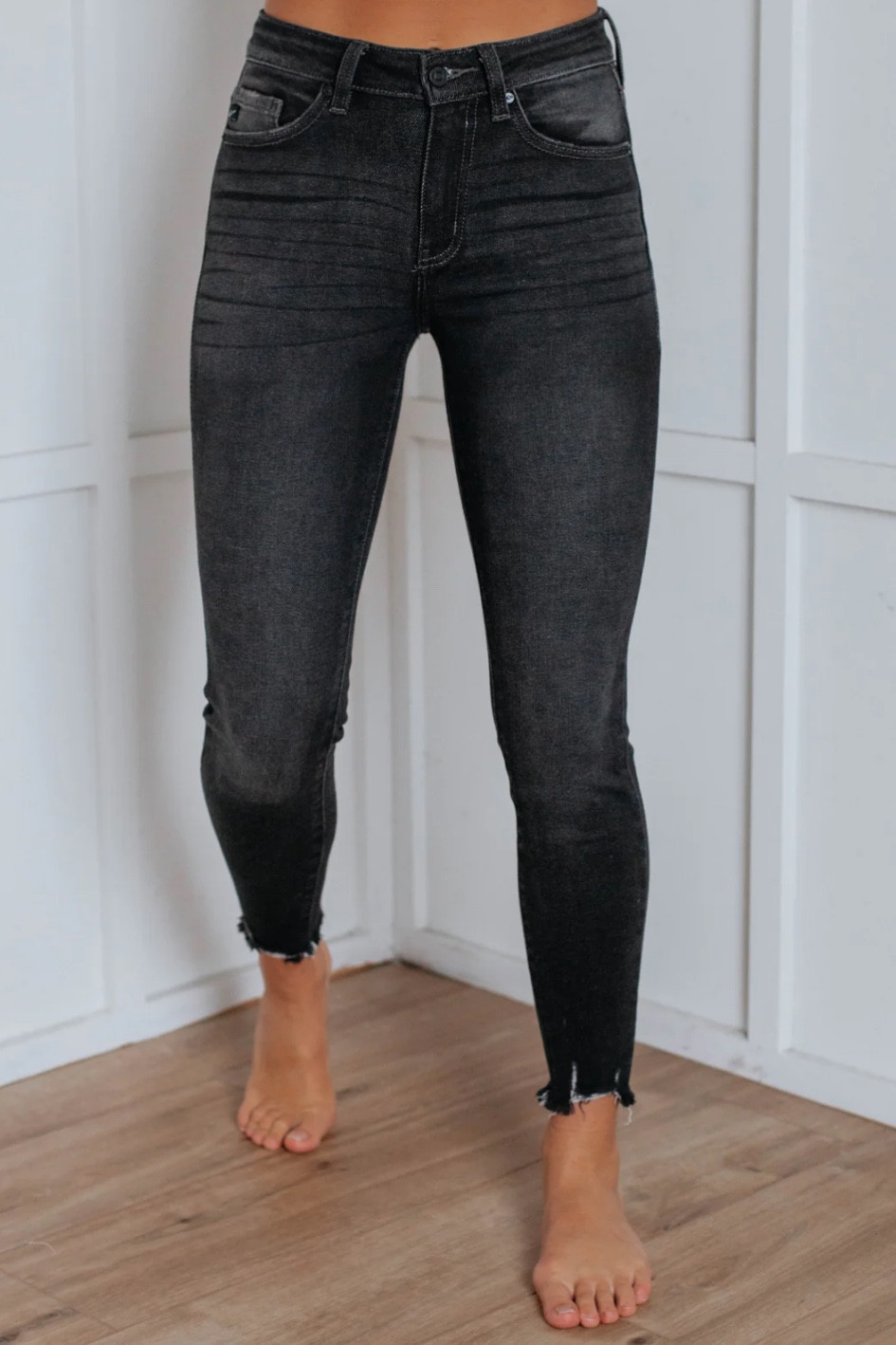 KANCAN JEANS

Use Code - JAMELLAH0523 at checkout for a discount 

#LTKStyleTip