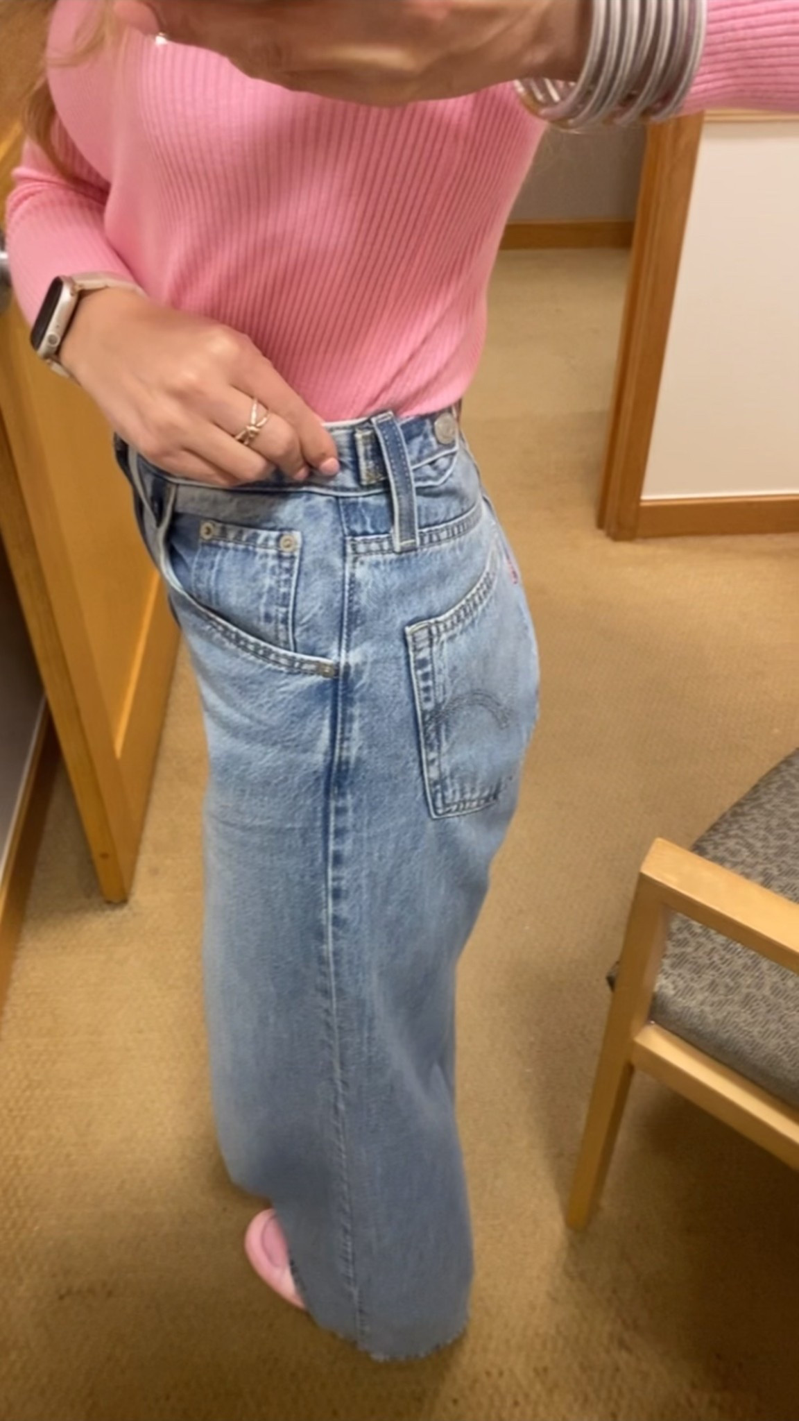 High rise cinch baggy jeans 

#LTKootd #LTKdayinmylife #LTKWorkwear