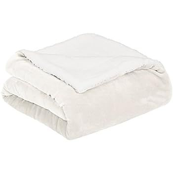 AmazonBasics Soft Micromink Sherpa Blanket - Throw, Cream | Amazon (US)