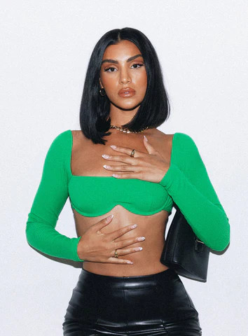 Becca Long Sleeve Crop Top Green | Princess Polly US