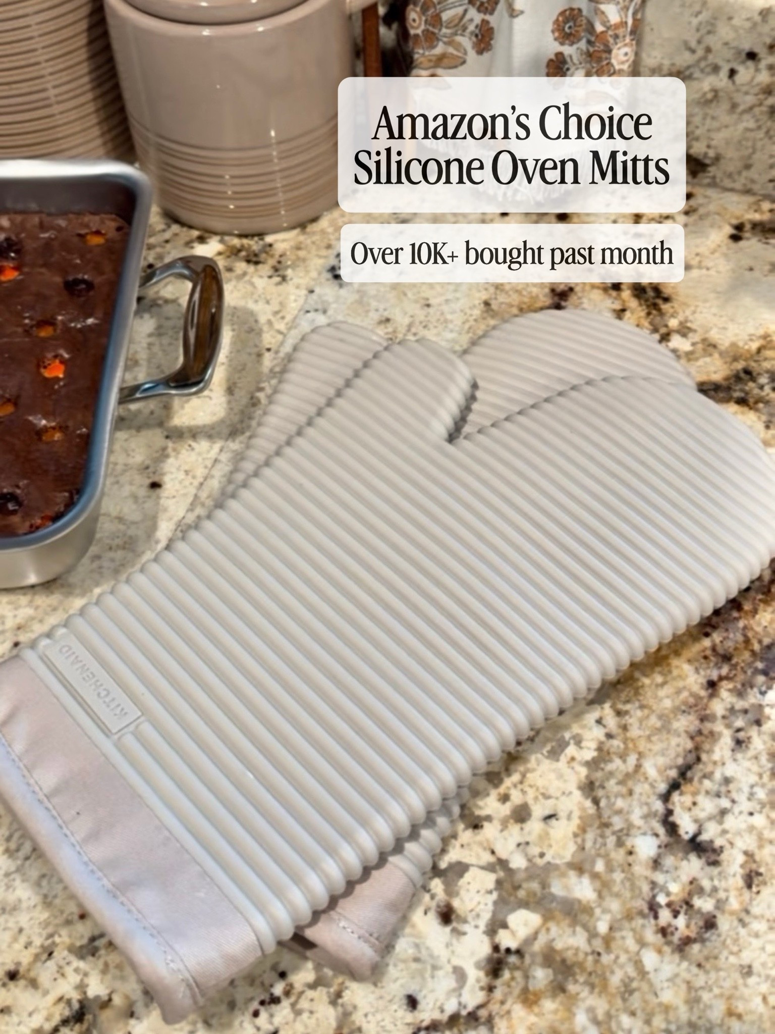 A Prime Day Find For All Your Cozy Season Baking 🤎 These KitchenAid silicone oven mitts are part of my Amazon Prime Day finds! I love the ribbed texture and neutral color—such a practical addition to the kitchen for fall baking and holiday cooking.

#AmazonPrimeDay #AmazonFinds #KitchenAid #SiliconeOvenMitts #KitchenEssentials #BakingEssentials