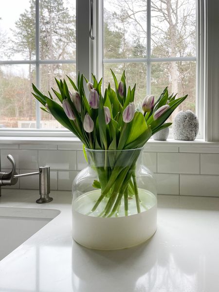Love this vase for all the spring flowers!

#LTKhome #LTKstyletip #LTKFind