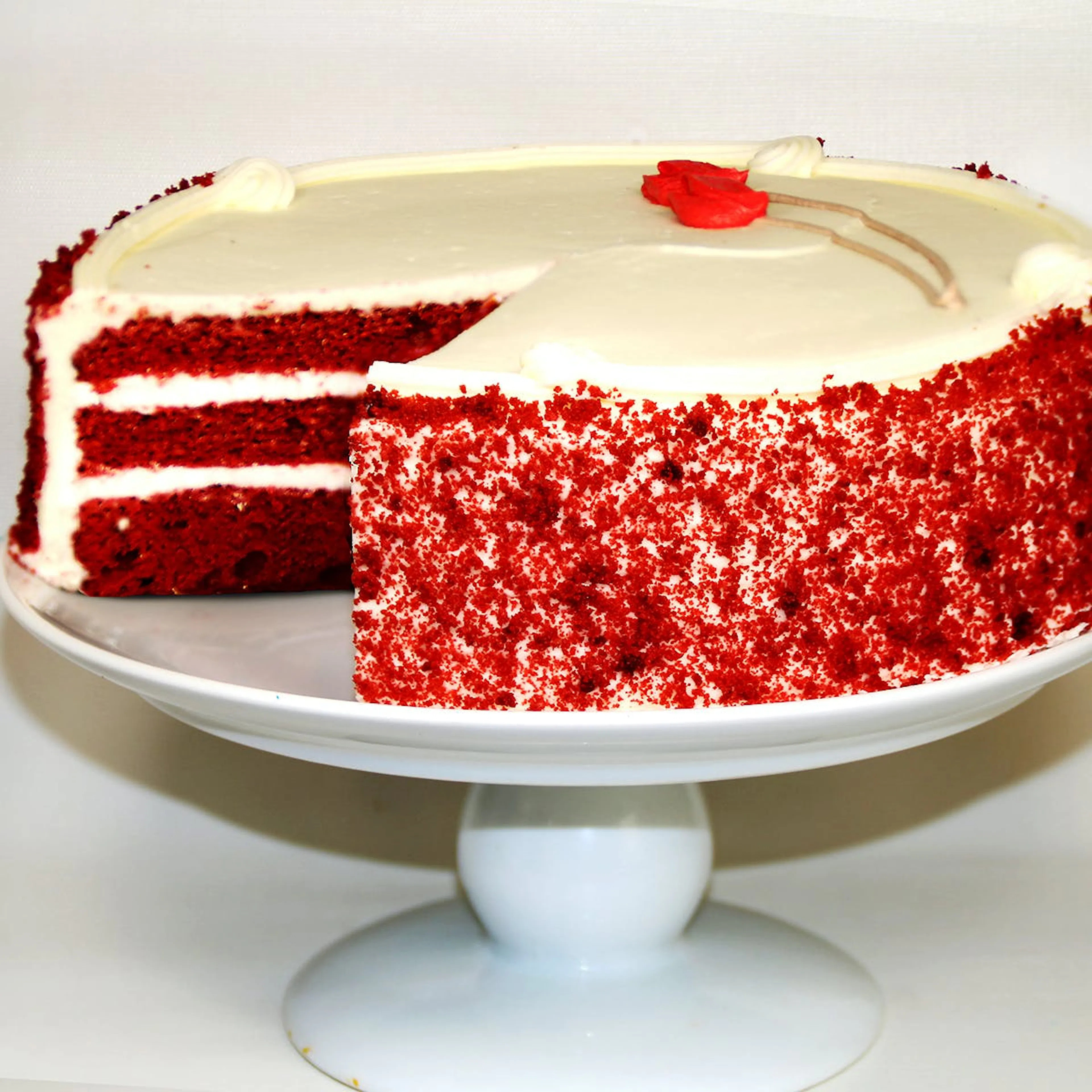 Oprah's Favorite Red Velvet Layer Cake by Carousel Cakes | Goldbelly | Goldbelly