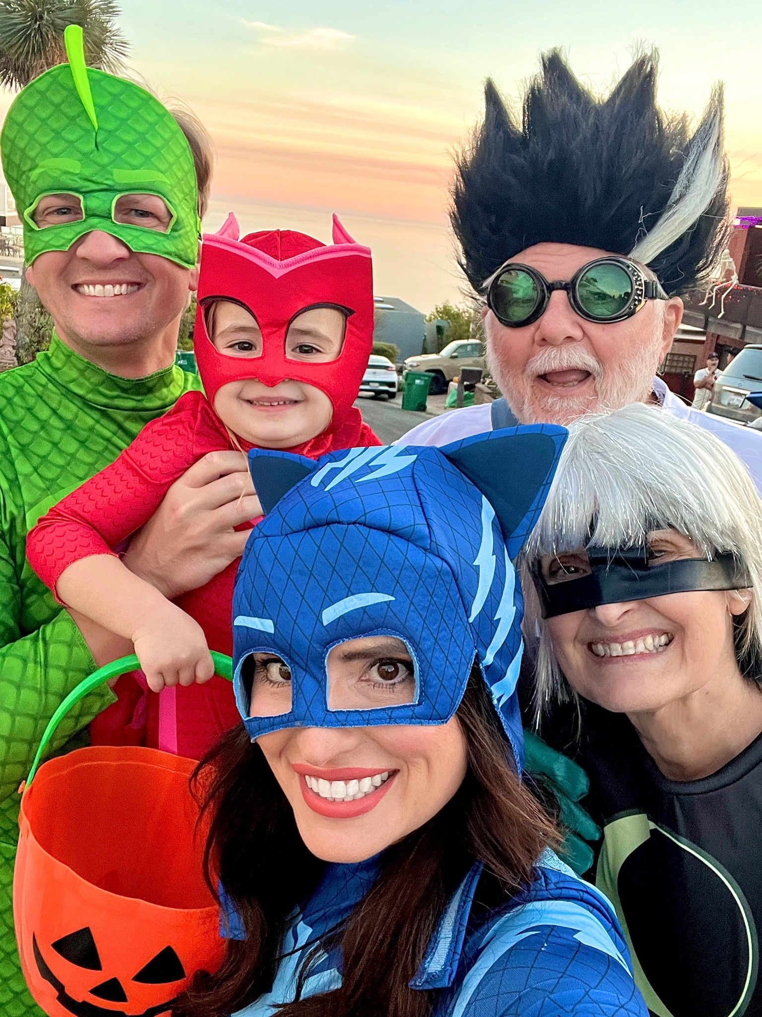Into the night to save the day -PJ Masks 💚❤️💙 #owlette #gekko #catboy #lunagirl #romeo #halloween #lategram 

FUN FACT: Mila picked all of our costumes - she wanted the whole family to coordinate since her grandparents were visiting! I’m wearing a kids XL because apparently they don’t make Catboy costumes for ladies 😂

Fun costume ideas for the family, family costume, themed costumes, Halloween costumes

#LTKSeasonal #LTKfamily #LTKkids